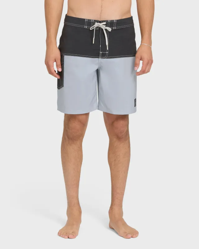 Original Blocked 19" Boardshorts - Micro Chip made by Quiksilver