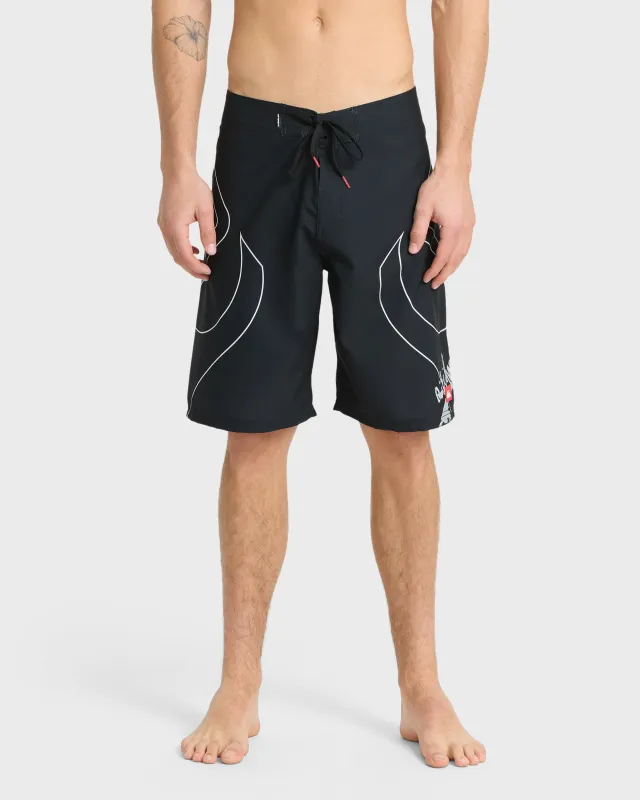 Young Guns Intercepter 21" Boardshorts - Black made by Quiksilver