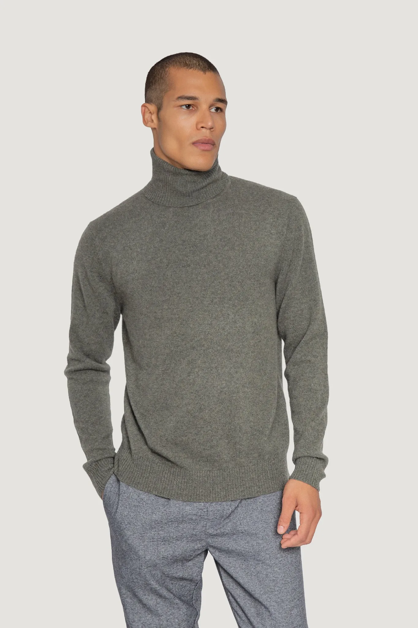 Classic Cashmere Turtleneck Sweater sold by Quinn product image thumbnail 2