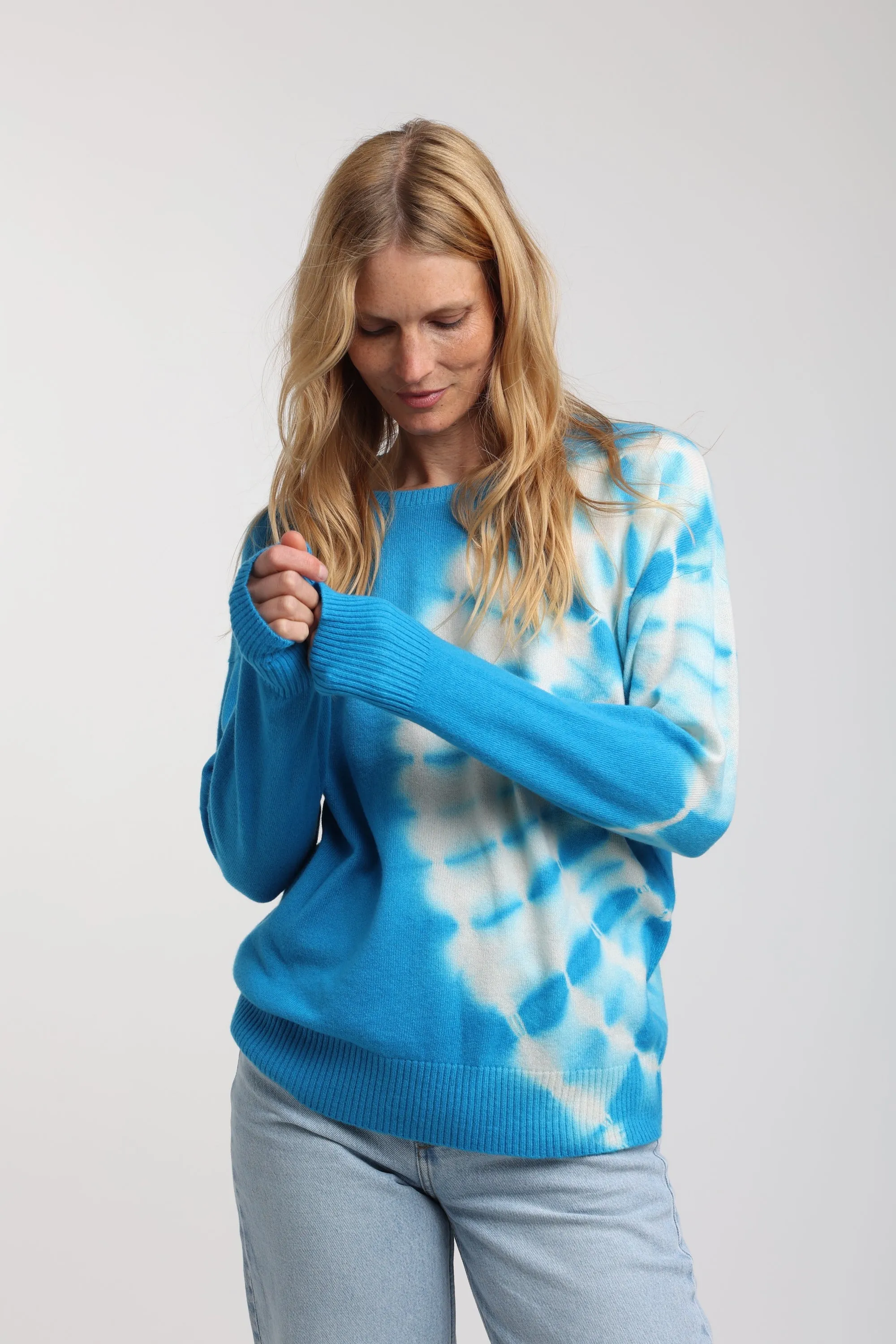 Layla Cashmere Tie Dye Sweatshirt sold by Quinn product image thumbnail 4