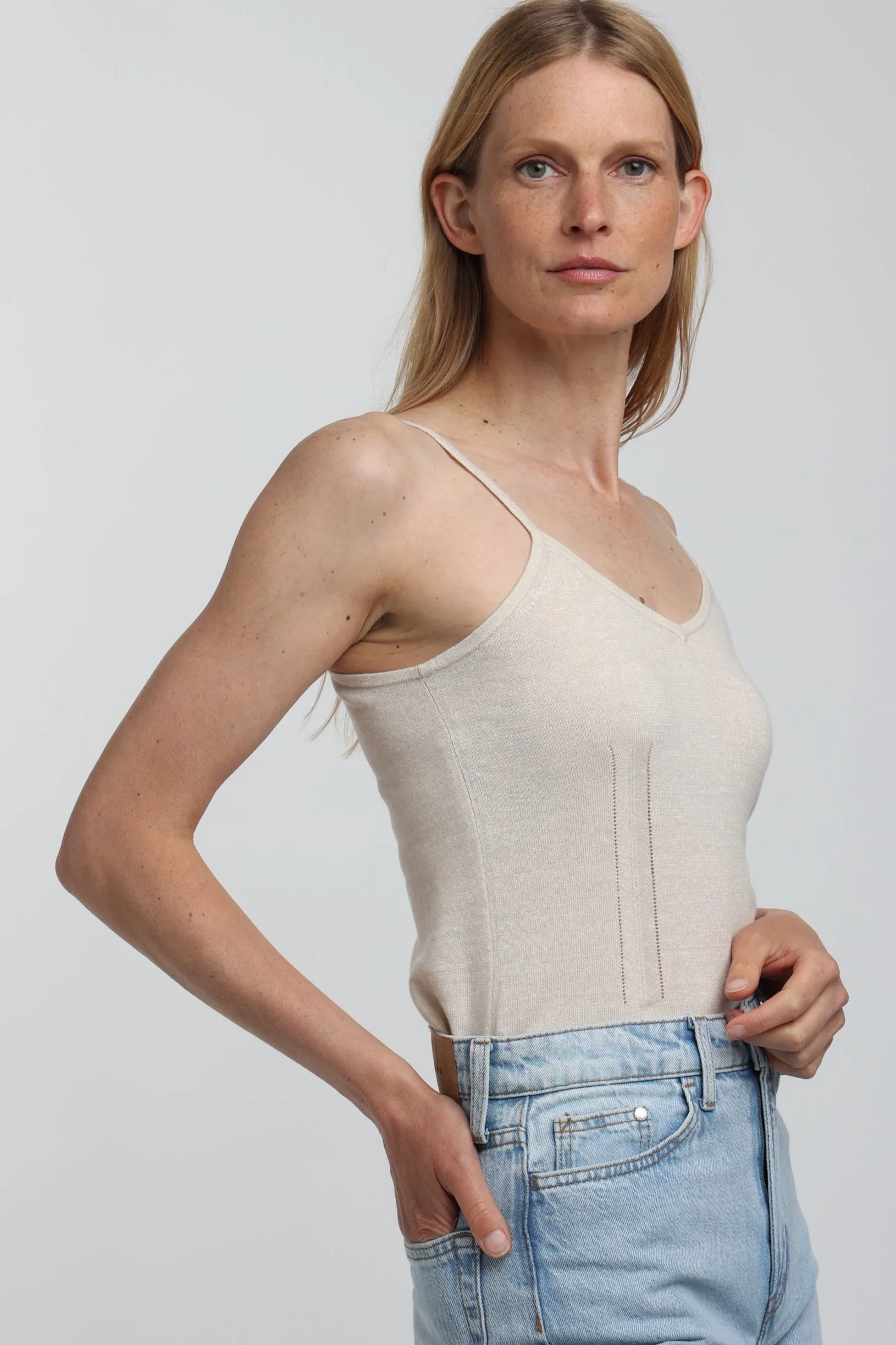 Cashmere & Linen V-neck Tank sold by Quinn product image thumbnail 2