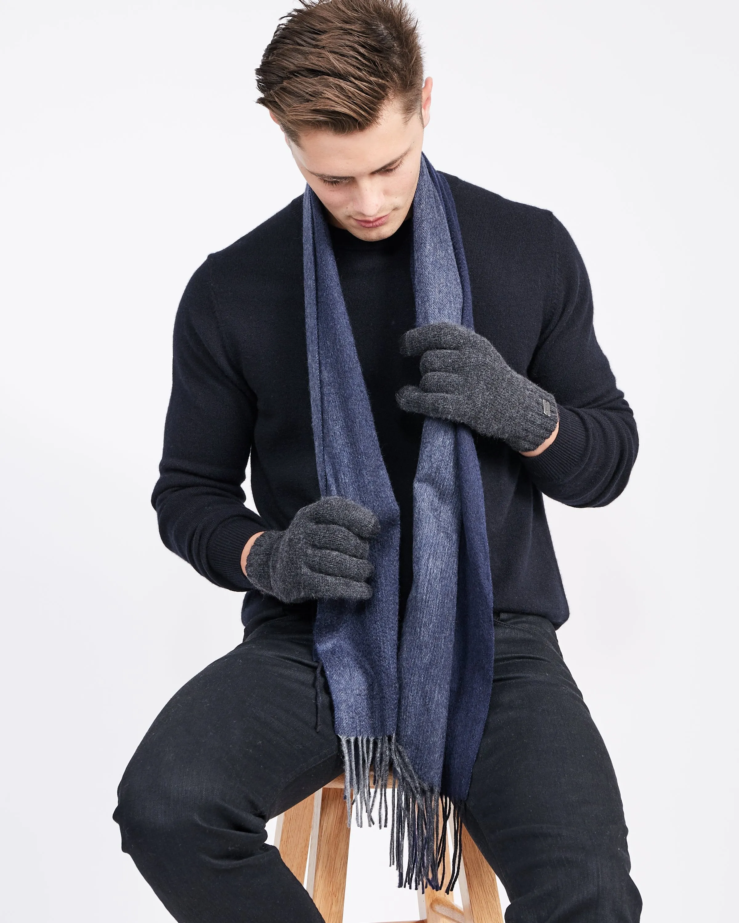 Stewart Chunky Texting Glove sold by Quinn product image thumbnail 2