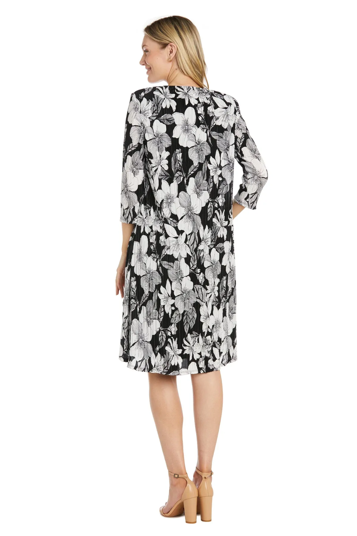 Black and White Floral Printed Daytime Jacket Dress - Petite sold by R&M Richards product image thumbnail 2