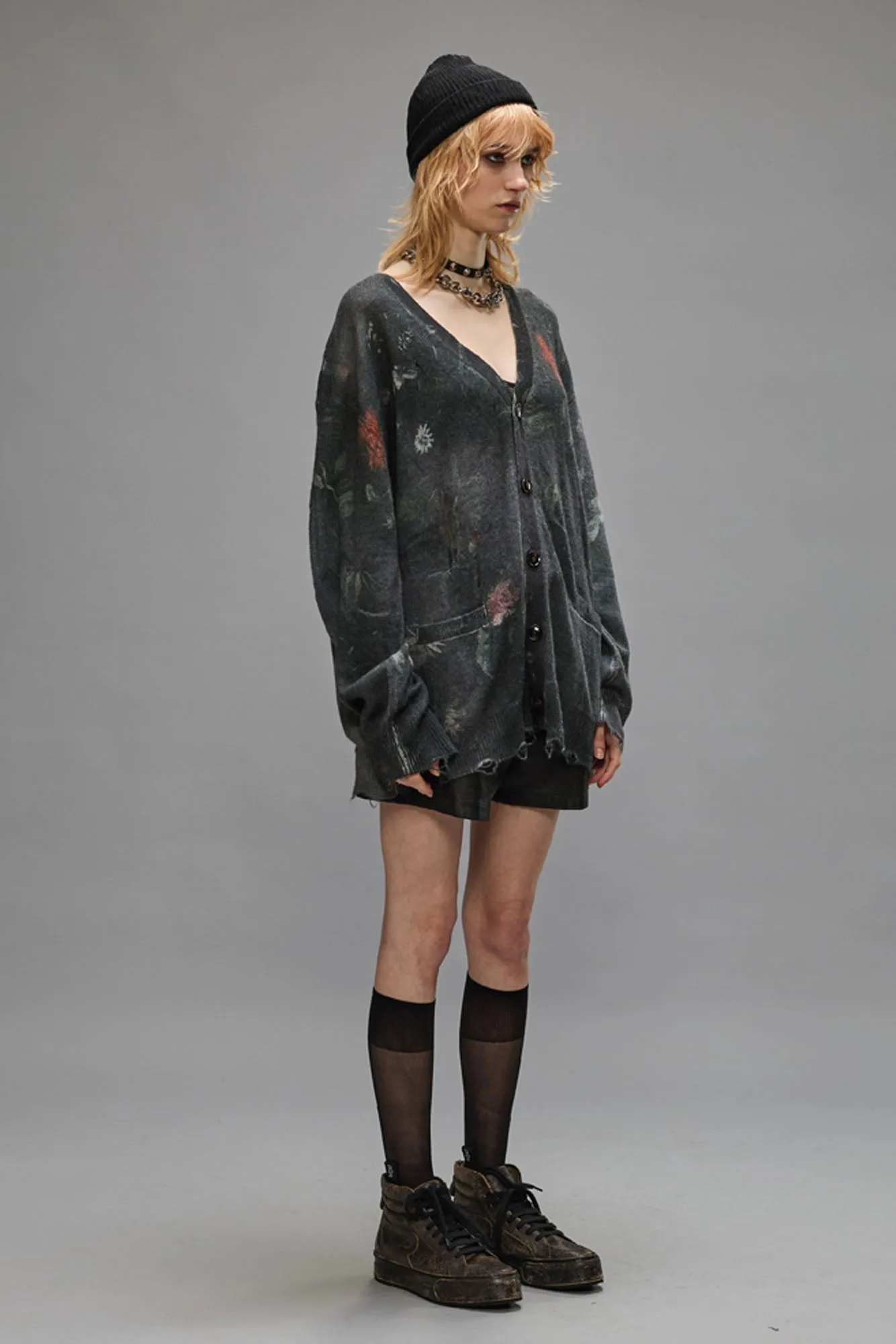 BOYFRIEND CARDIGAN - BLACK FLORAL sold by R13 product image thumbnail 2