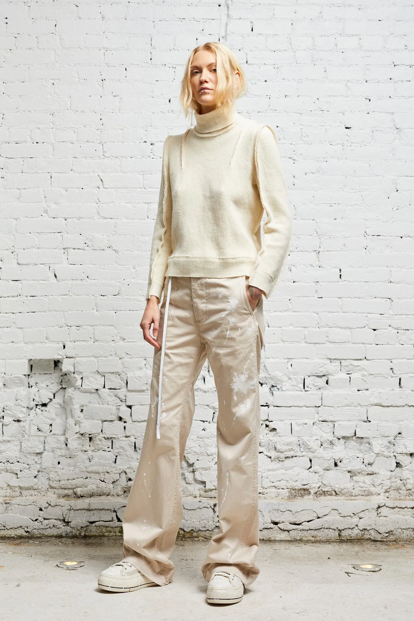 FLAT SLEEVE TURTLENECK - ECRU sold by R13 product image thumbnail 2