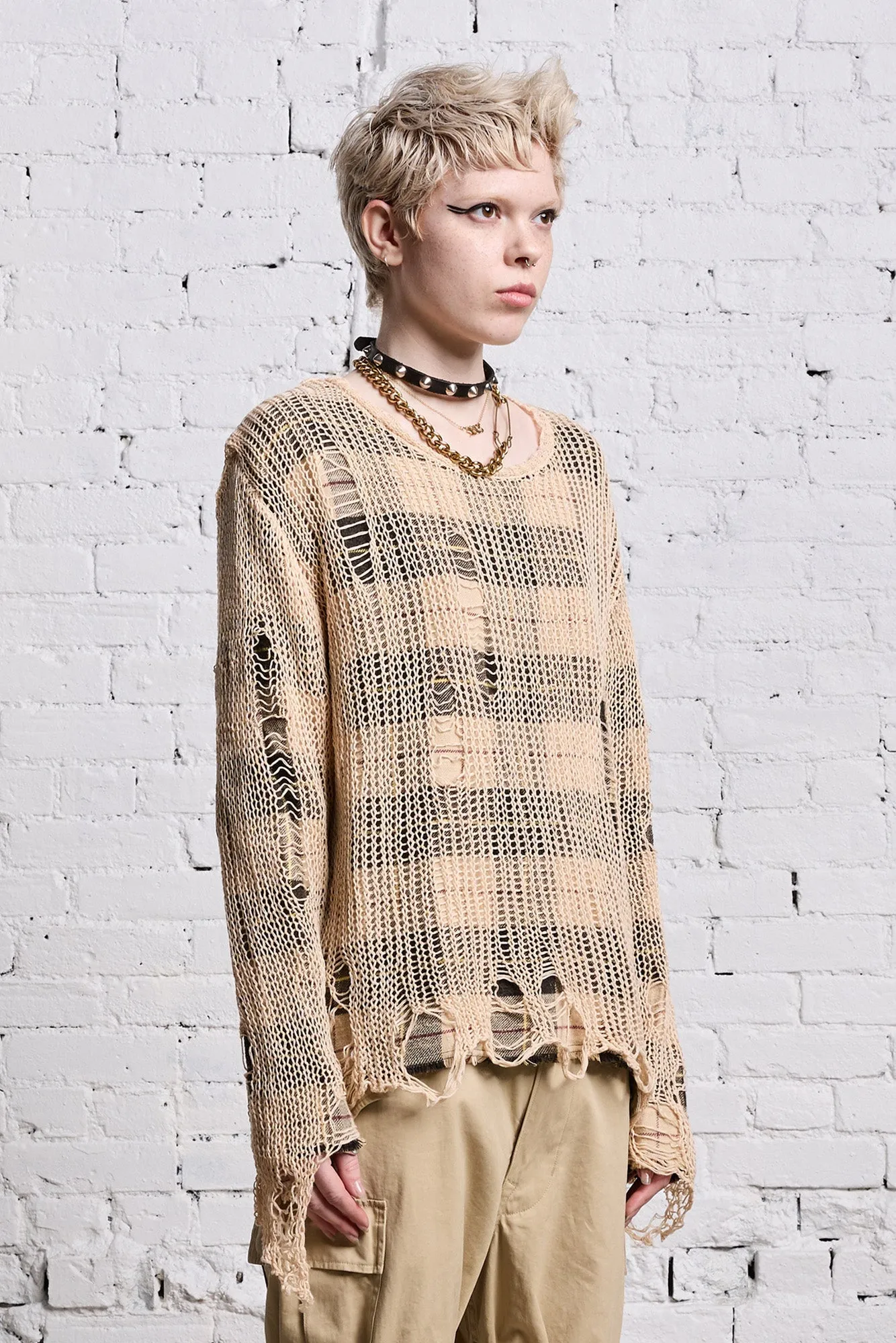 RELAXED OVERLAY CREWNECK - CREAM AND BLACK PLAID sold by R13 product image thumbnail 4