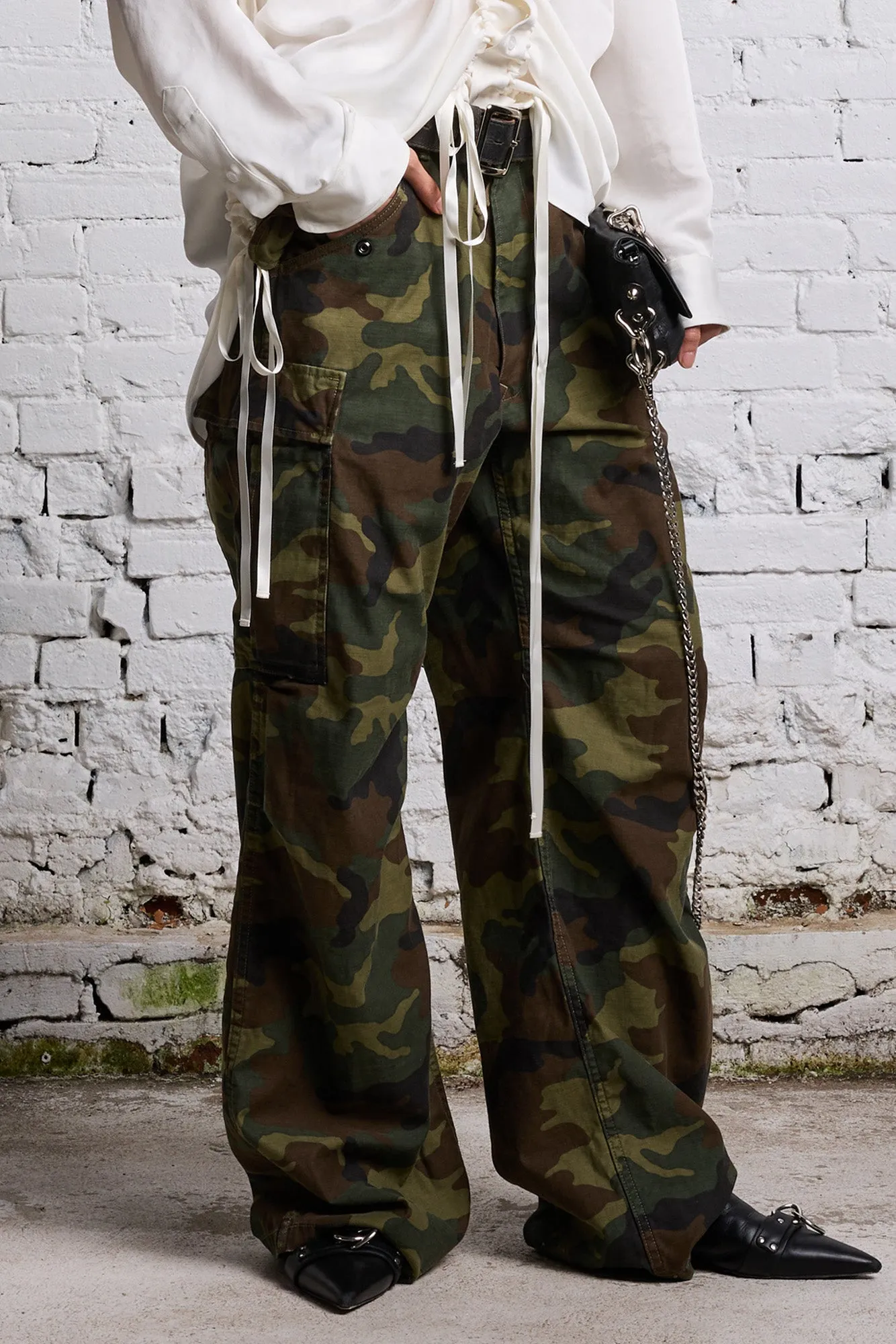 WIDE LEG CARGO - CAMO sold by R13