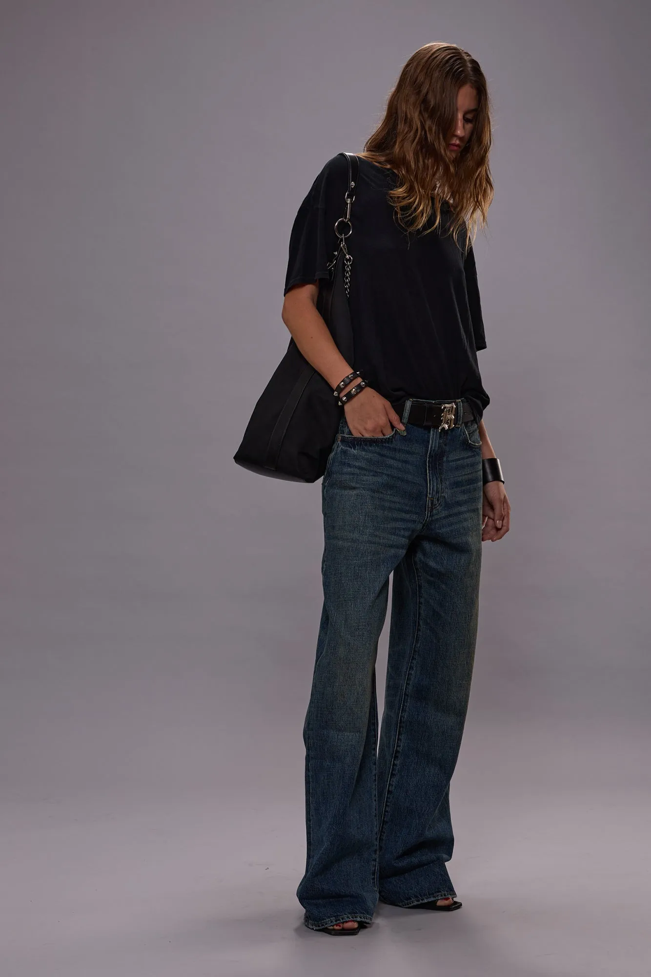 RELAXED CASHMERE T - BLACK sold by R13 product image thumbnail 2