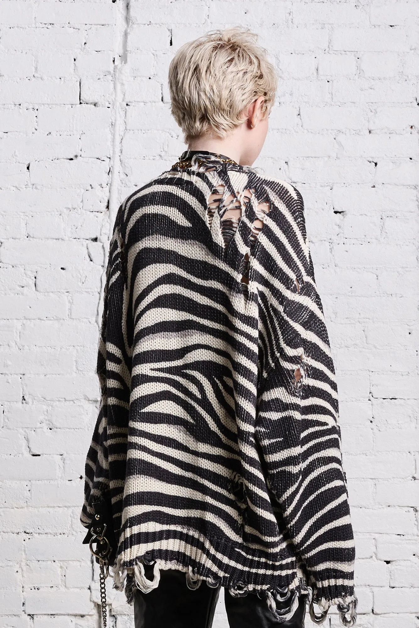 OVERSIZED SWEATER - ZEBRA PRINT sold by R13 product image thumbnail 5