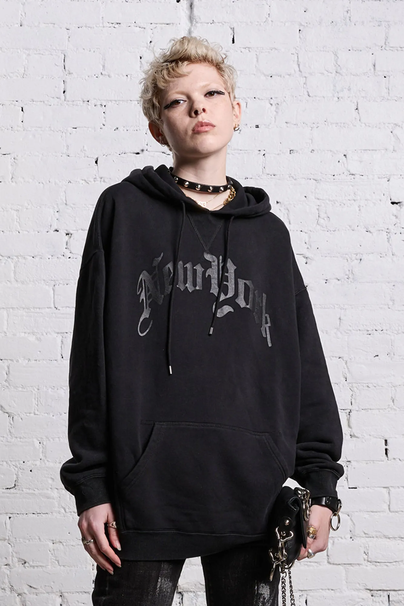 OVERSIZED NEW YORK HOODIE - BLACKOUT sold by R13