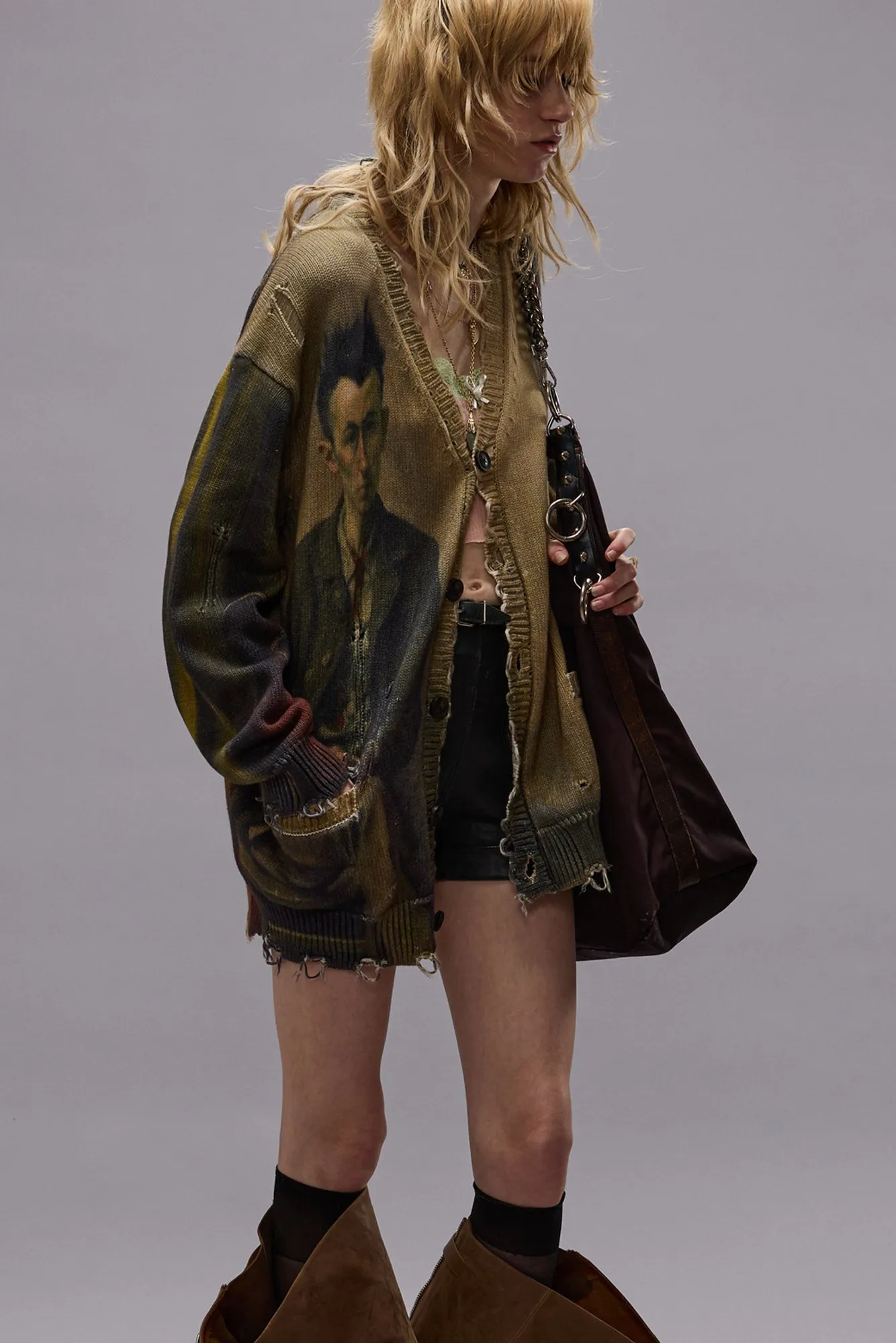 PRINTED BOYFRIEND CARDIGAN - PRINTED PORTRAIT sold by R13