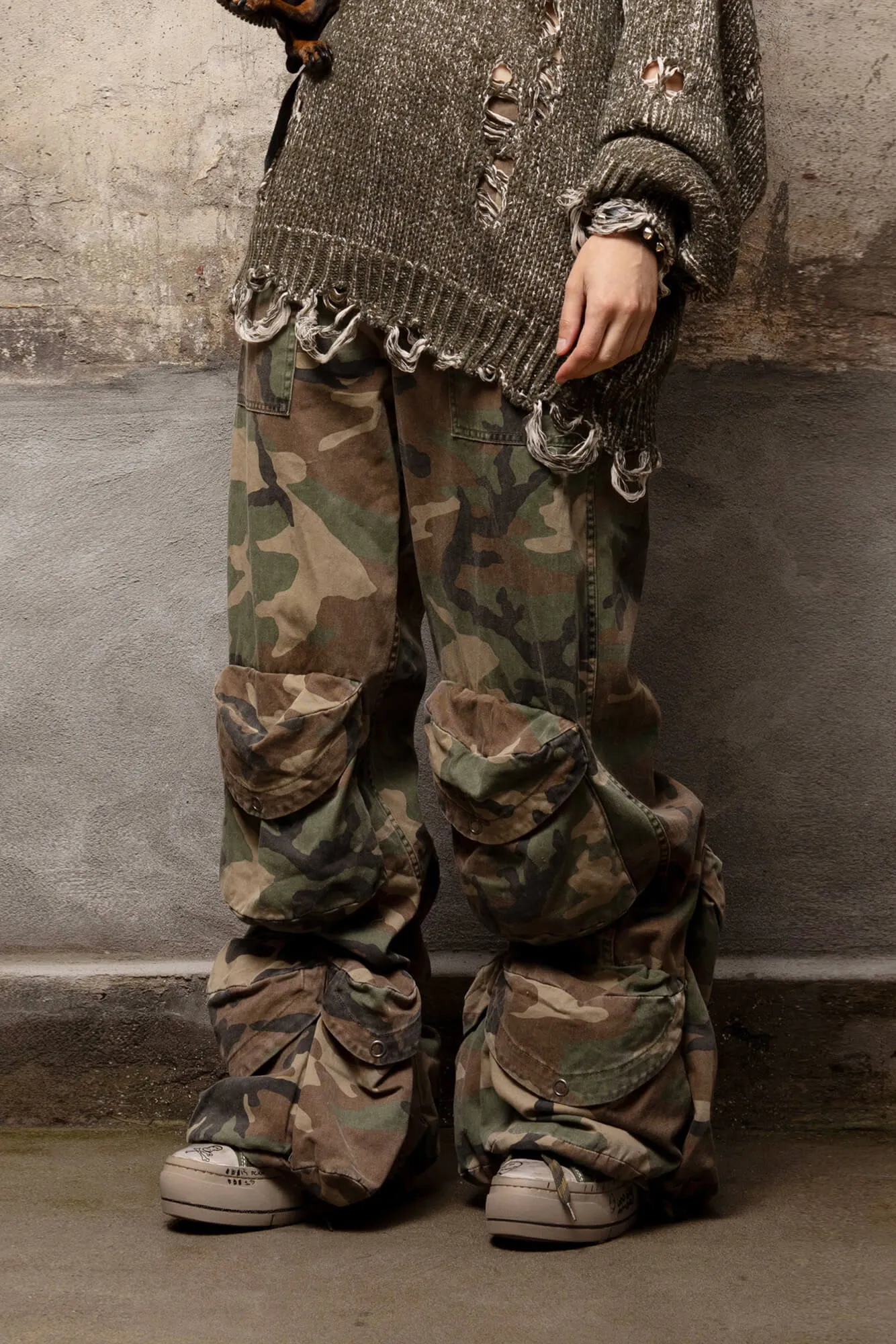 MULTI-POCKET UTILITY PANT - CAMO | Parallel