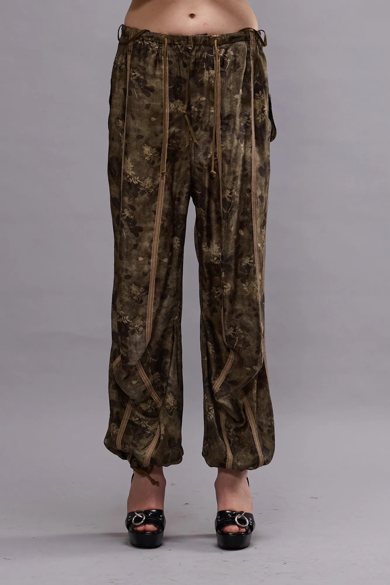 BALLOON PANTS WITH DOUBLE SEAM - OLIVE FLORAL sold by R13 product image thumbnail 2