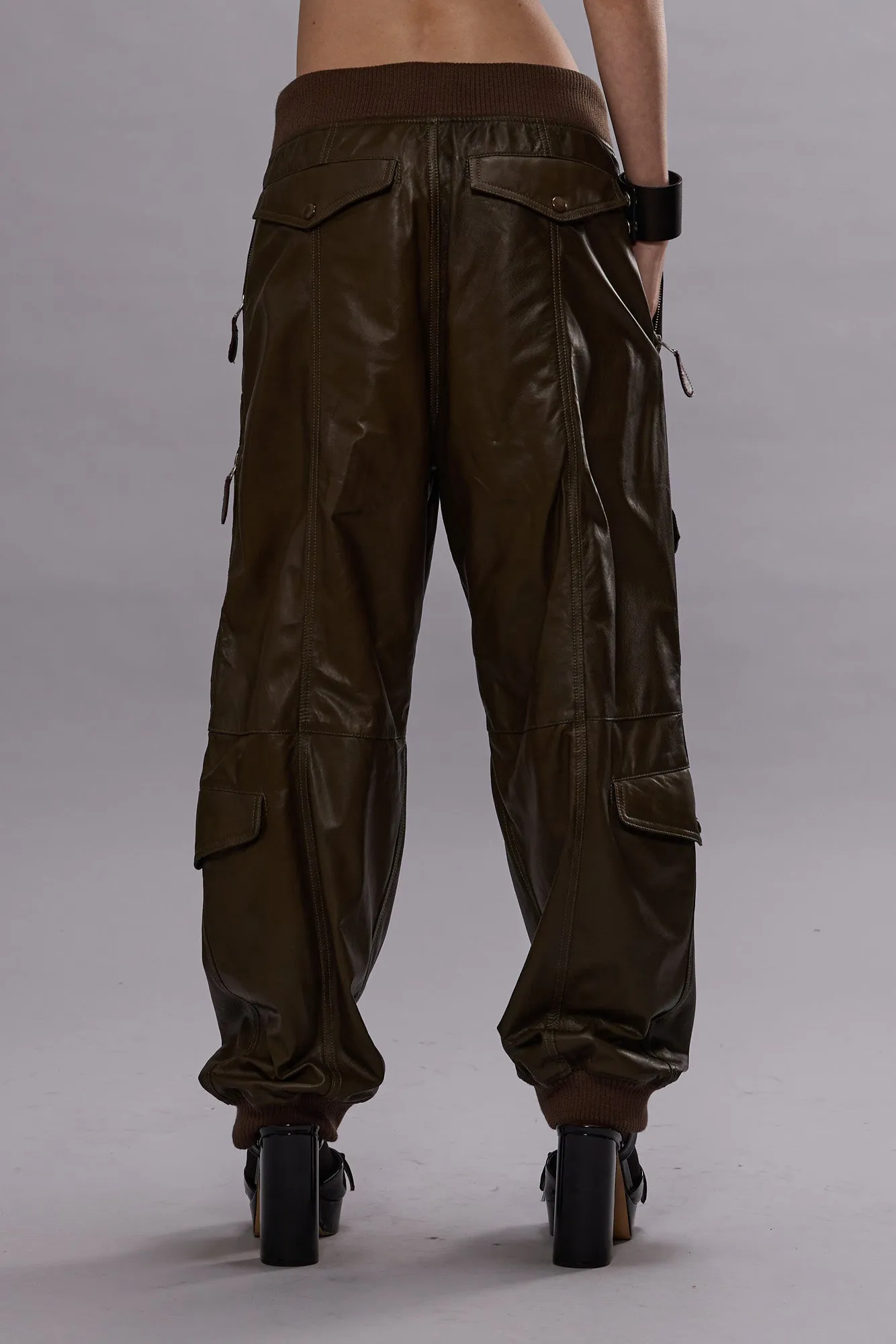 MULTIPOCKET BALLOON LEATHER PANT - OLIVE sold by R13 product image thumbnail 3