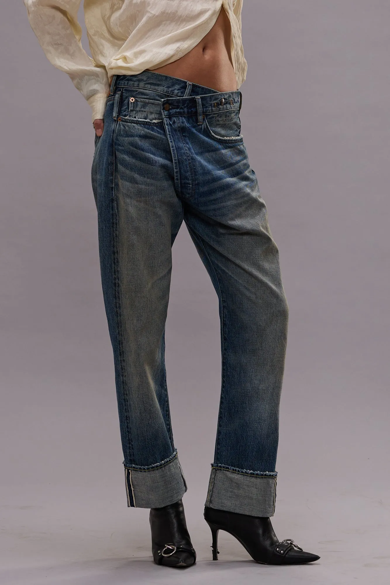 CUFFED CROSSOVER JEAN - ADELAIDE SELVEDGE BLUE sold by R13
