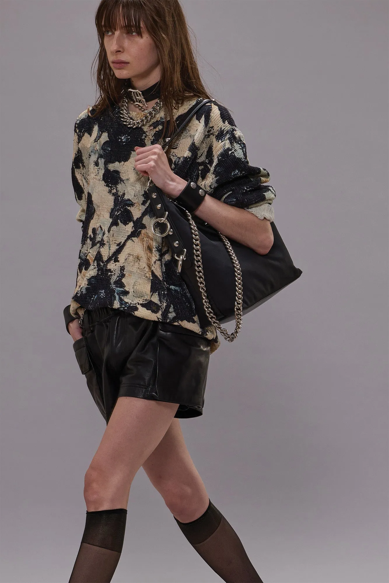 PRINTED BOYFRIEND SWEATER - BLACK AND CREAM FLORAL sold by R13