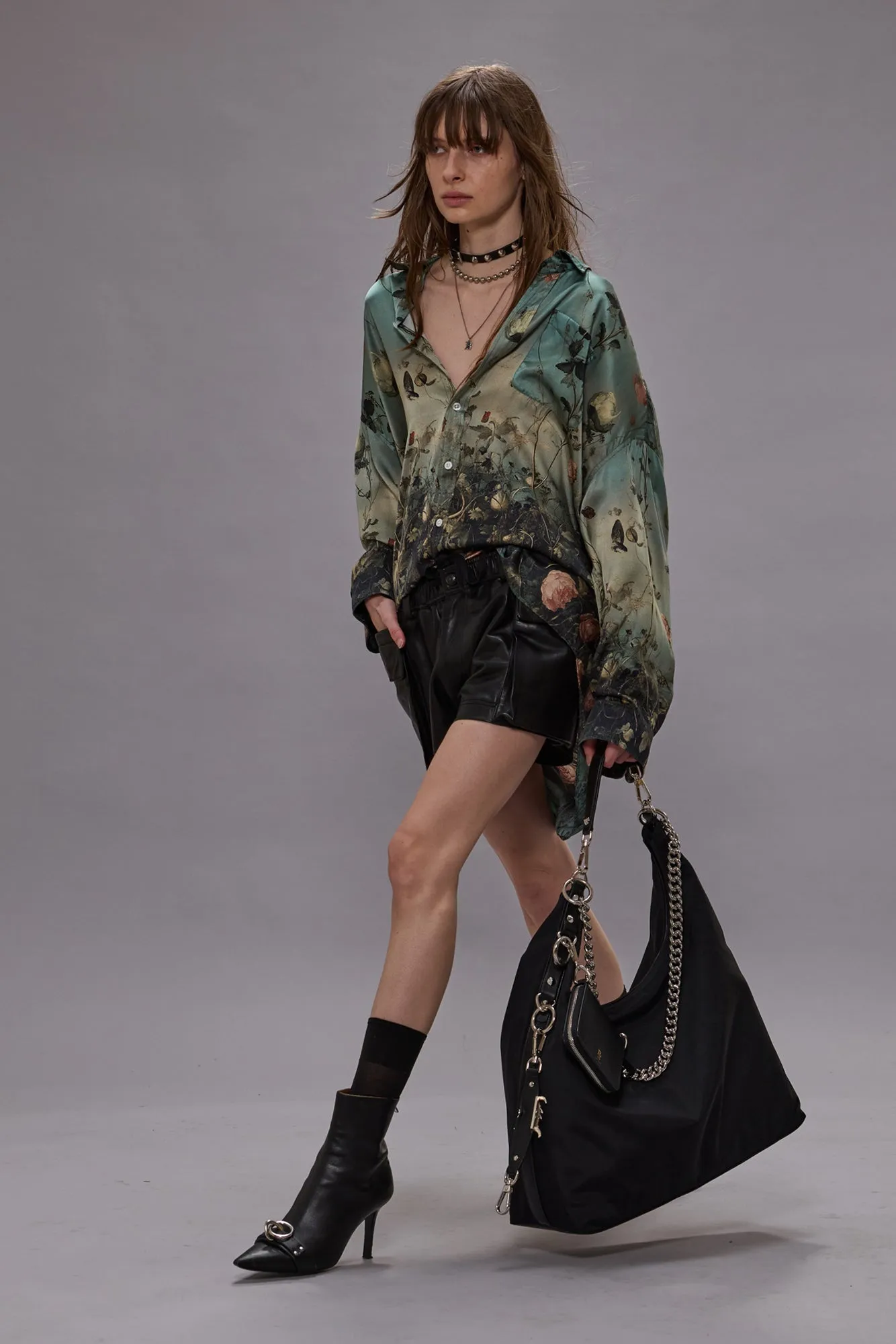 DROP NECK SHIRT - DIPPED BLACK TURQUOISE FLORAL sold by R13 product image thumbnail 3