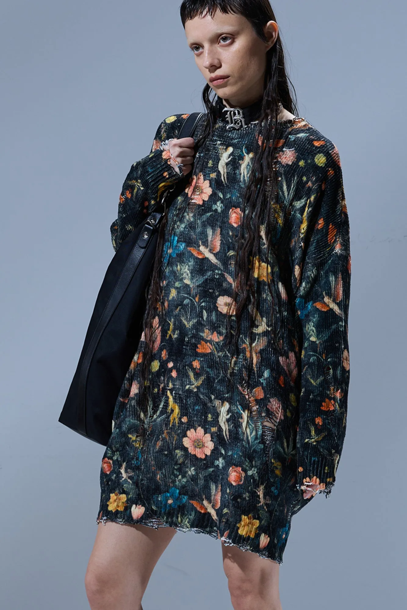 PRINTED GRUNGE SWEATER DRESS - FLORAL WITH ANGELS BLACK sold by R13 product image thumbnail 3