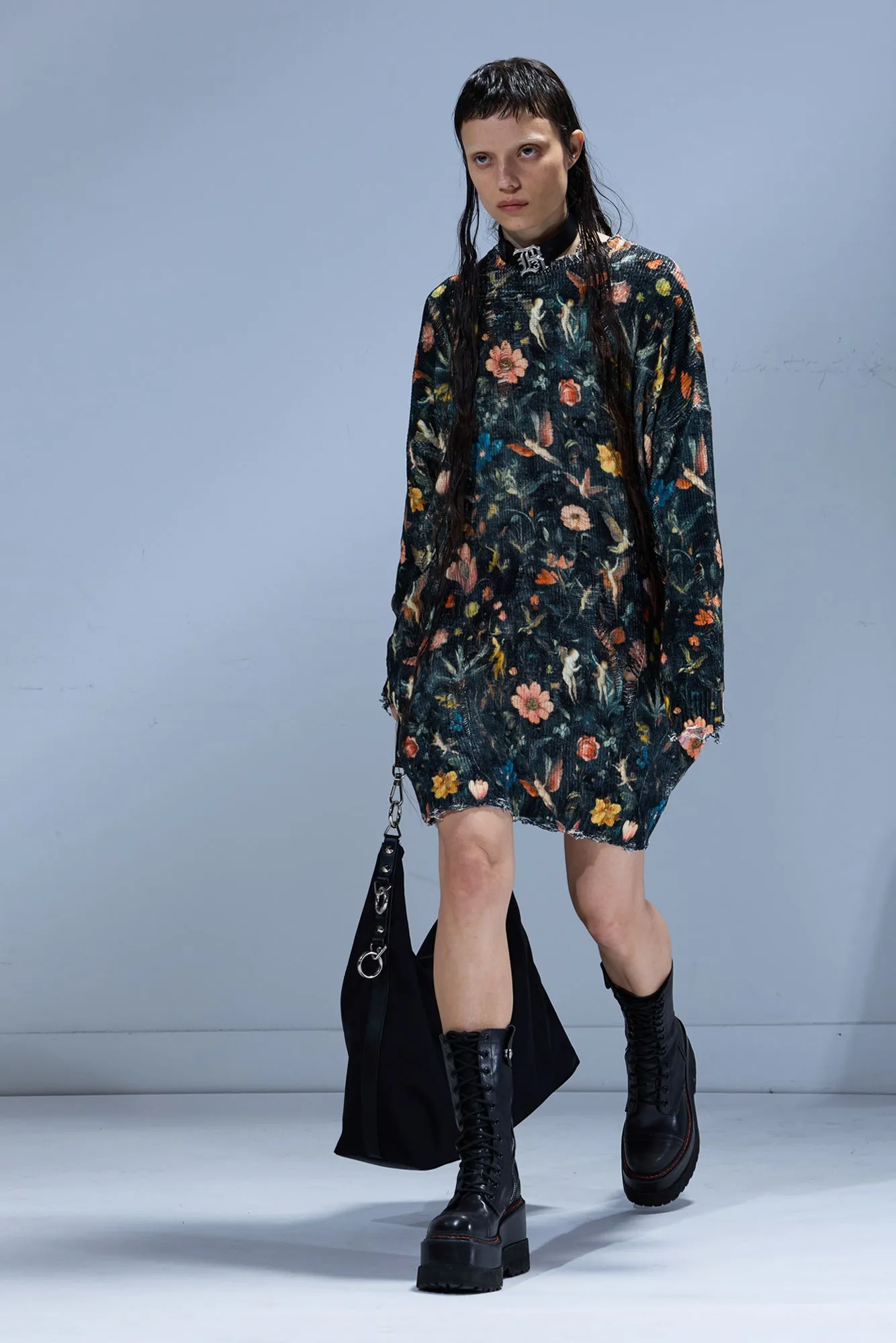 PRINTED GRUNGE SWEATER DRESS - FLORAL WITH ANGELS BLACK sold by R13 product image thumbnail 2