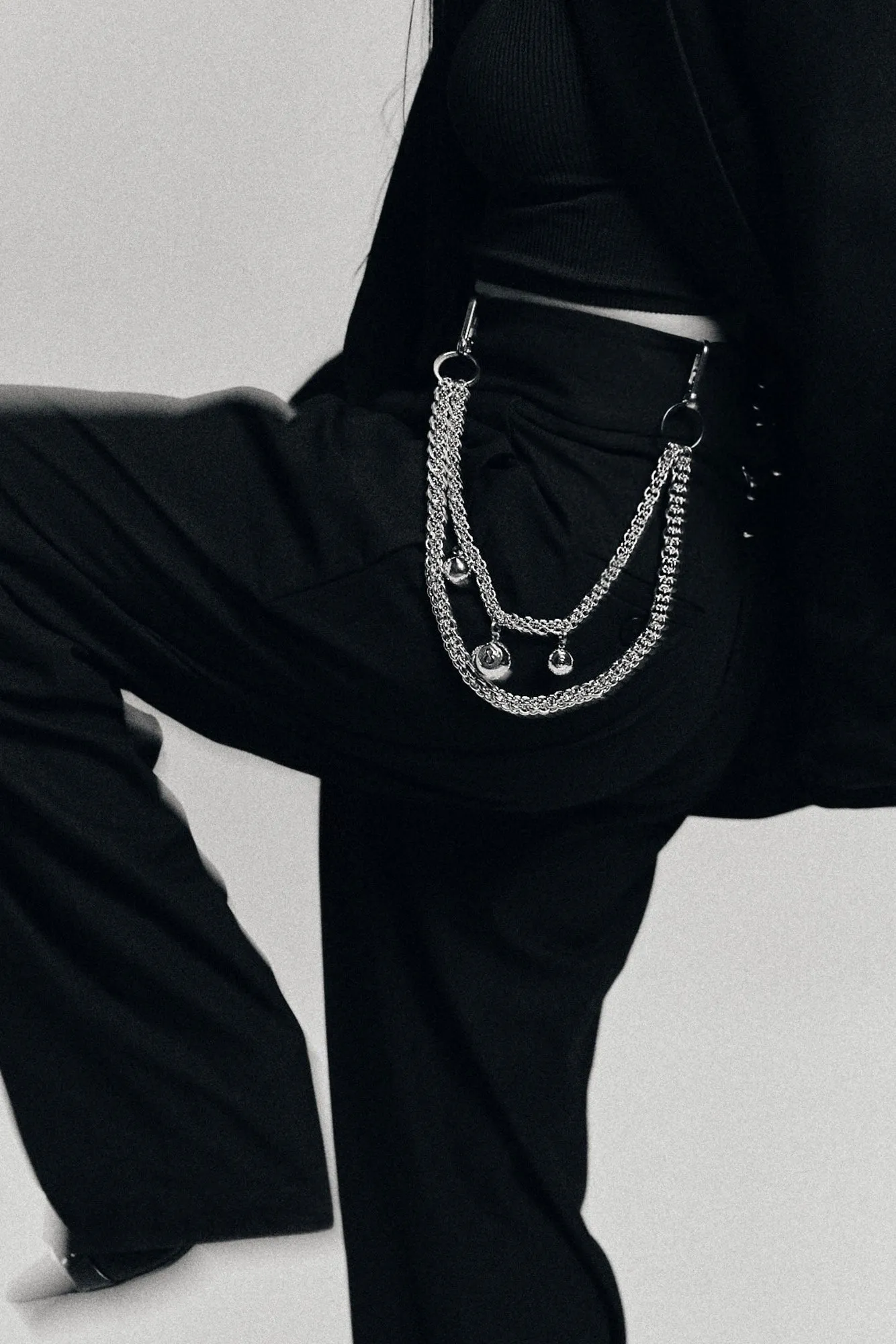 R13 x VEERT TRIPLE 8-BALL CHAIN - SILVER GREY STEEL sold by R13