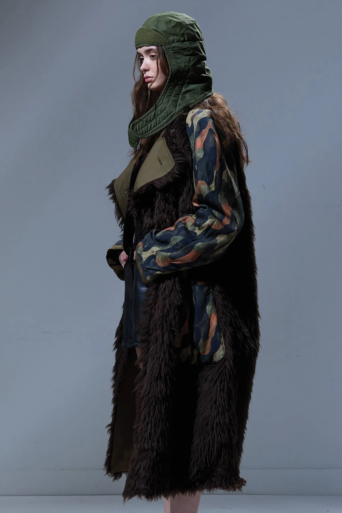 REVERSIBLE TRENCH LINER - BROWN sold by R13