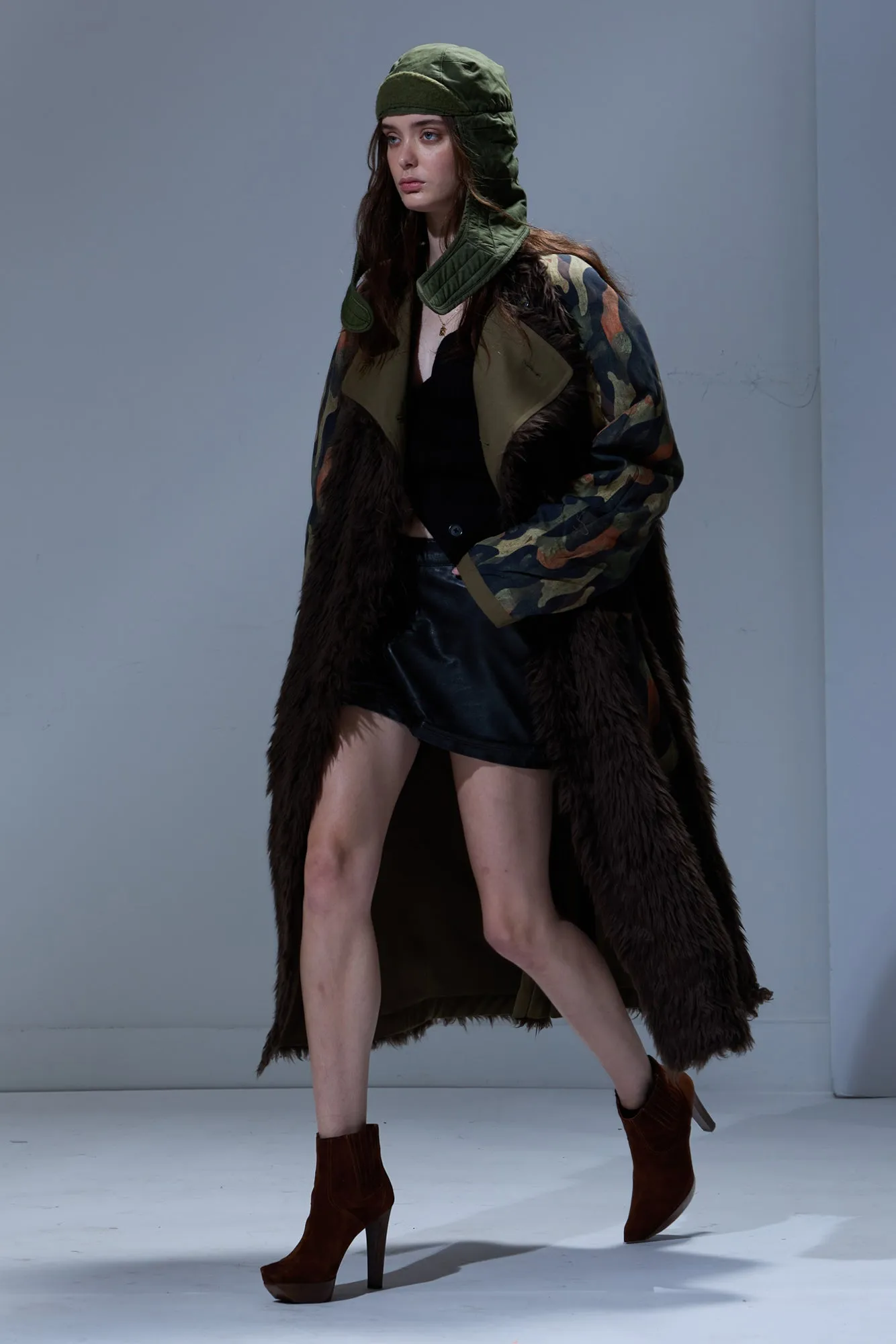 REVERSIBLE TRENCH LINER - BROWN sold by R13 product image thumbnail 2