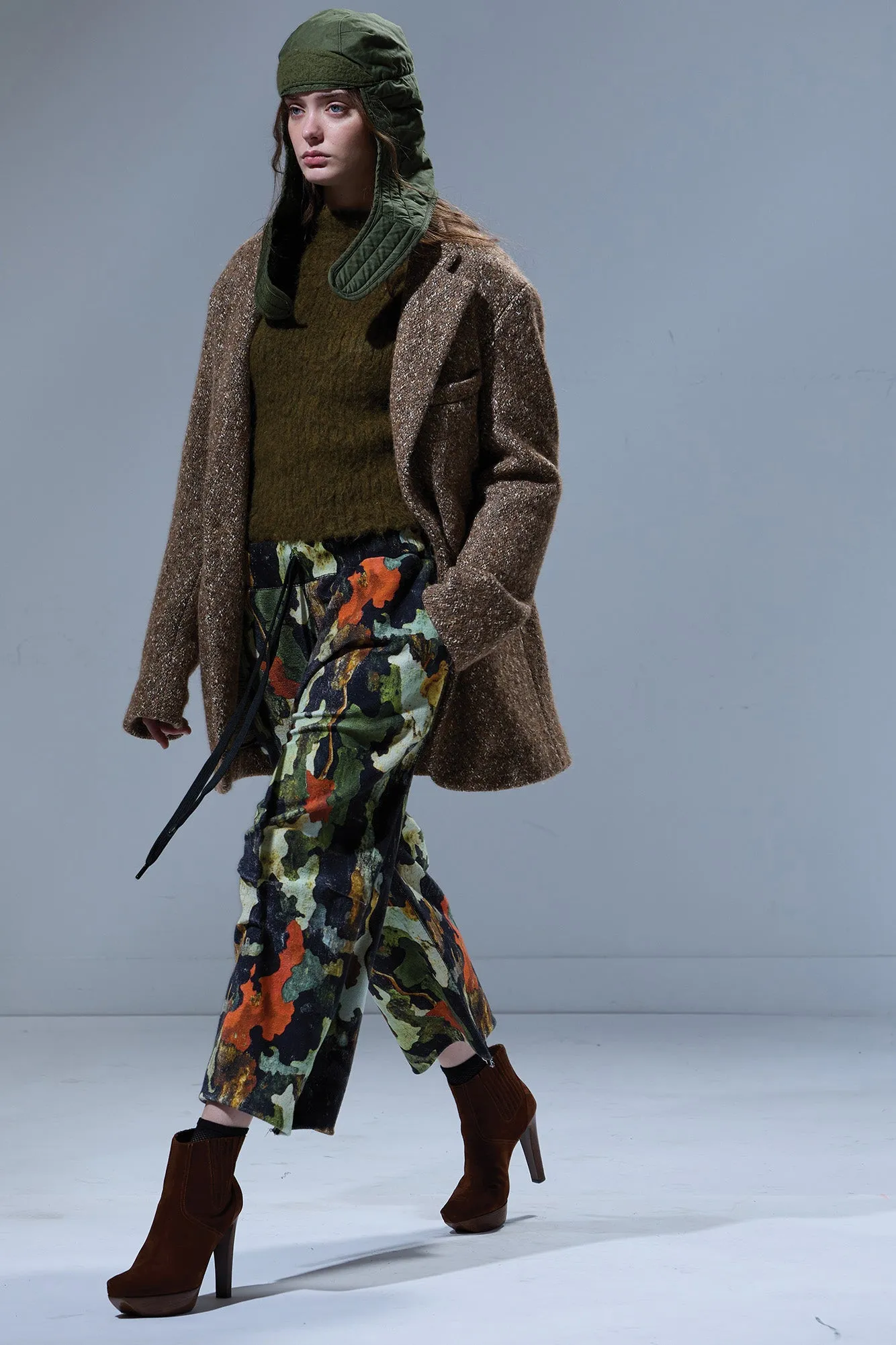 OVERSIZED RAGGED BLAZER - DARK CAMEL BROWN sold by R13 product image thumbnail 2