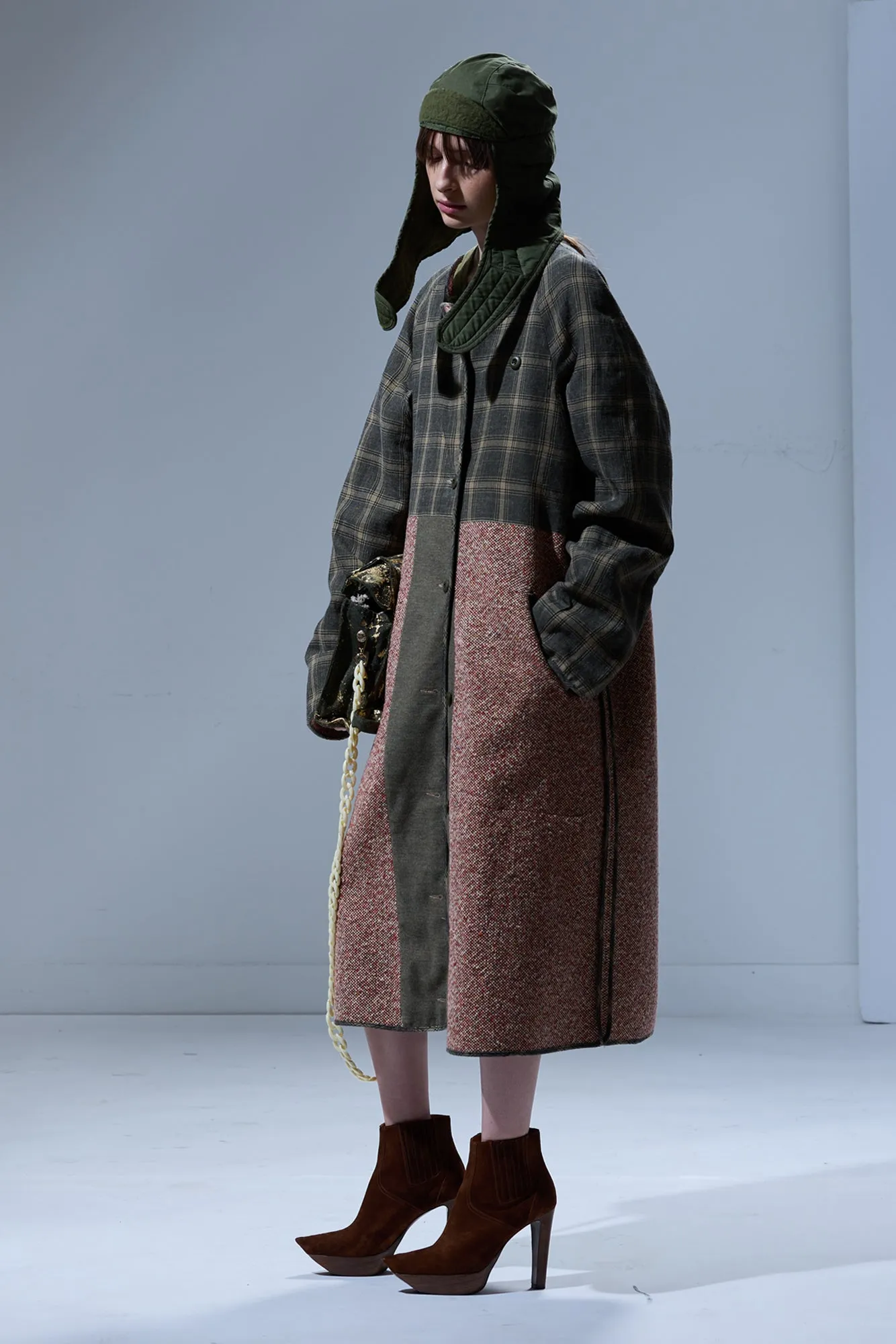 REVERSIBLE OVERSIZED RAGLAN LINER - RED / CREAM WITH SAGE PLAID sold by R13 product image thumbnail 2