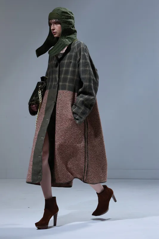 REVERSIBLE OVERSIZED RAGLAN LINER - RED / CREAM WITH SAGE PLAID sold by R13