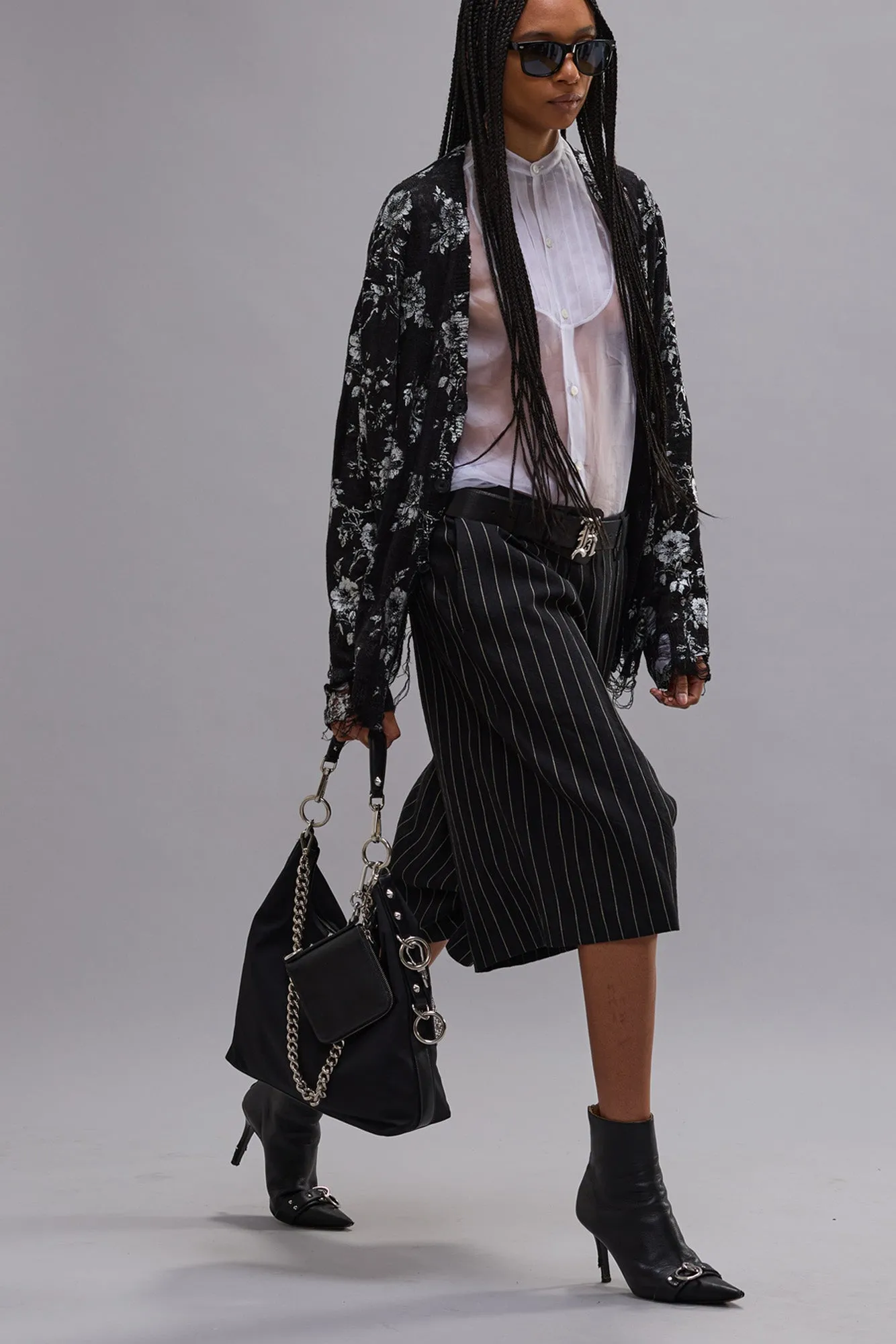 PRINTED BOYFRIEND CARDIGAN - SILVER FLORAL ON BLACK sold by R13 product image thumbnail 4