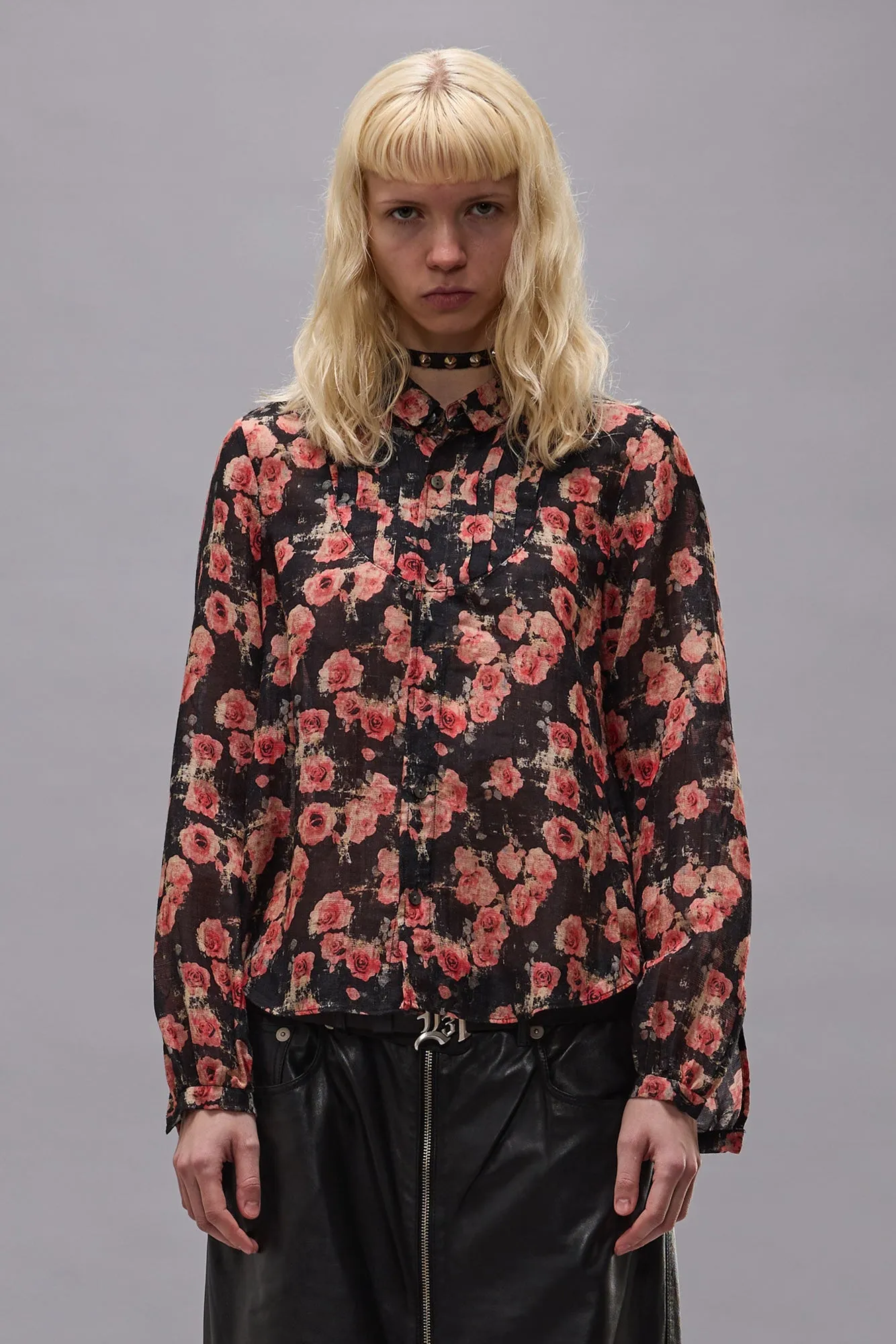 Shrunken Blouse With Pleated Tuxedo Front - Roses On Black sold by R13 product image thumbnail 4