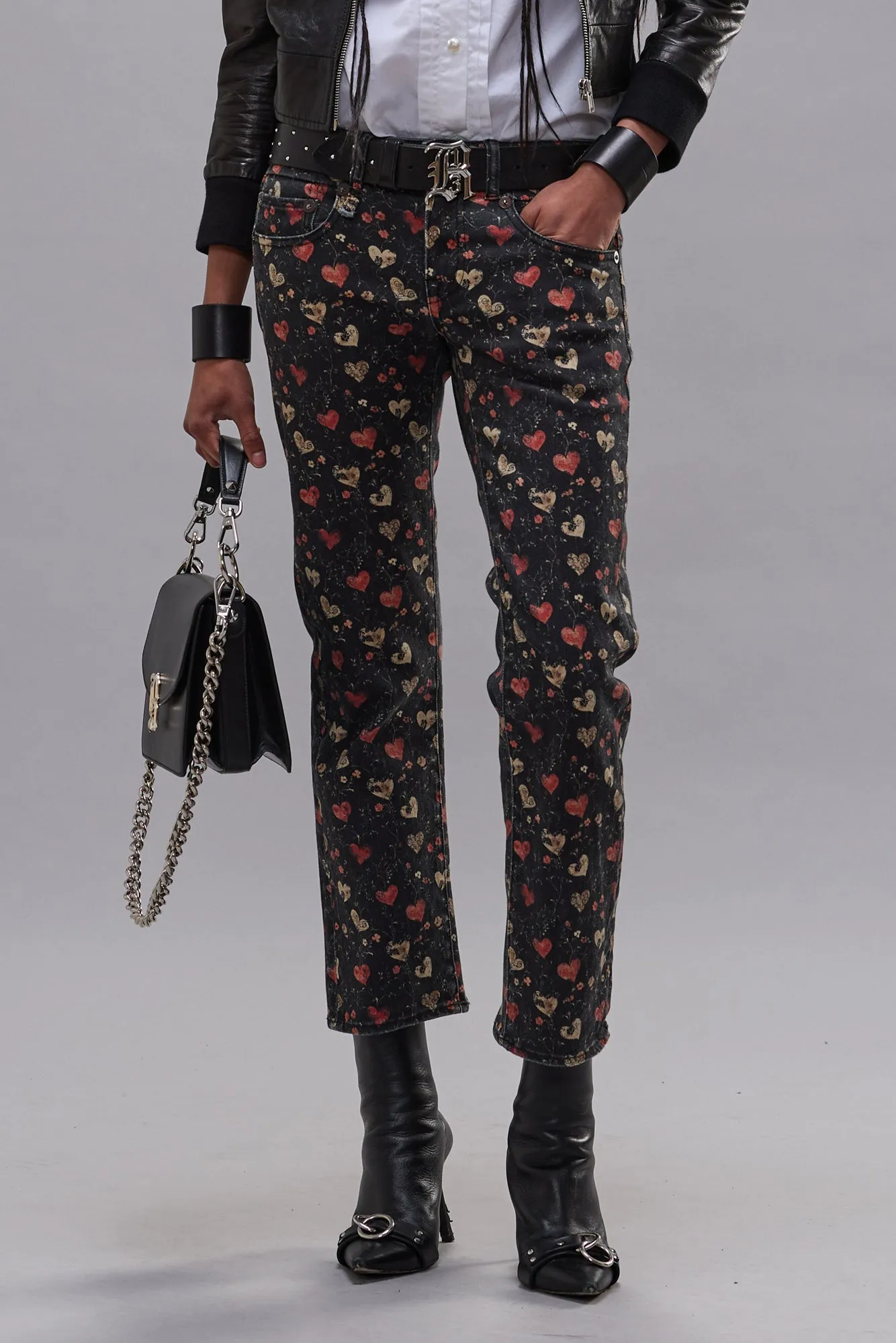 BOY STRAIGHT - BLACK VALENTINE sold by R13