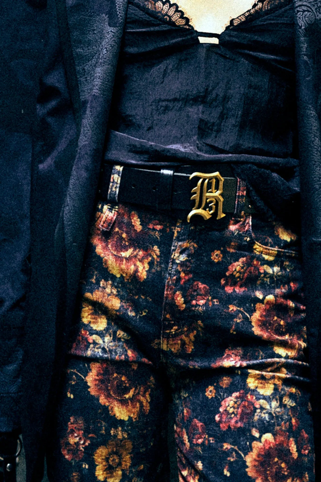 CHARLOTTE JEAN - NAVY BLUE FLORAL VELVETEEN sold by R13 product image thumbnail 2