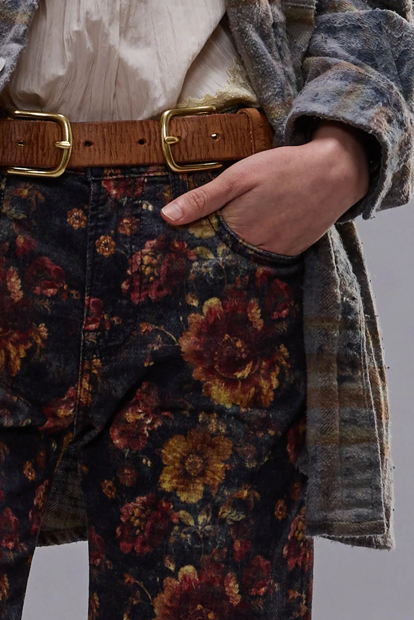 JOAN CROPPED FLARE JEAN - NAVY BLUE FLORAL VELVETEEN sold by R13 product image thumbnail 2