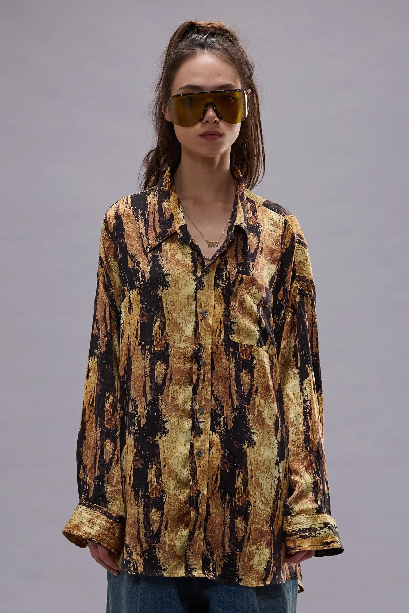DROP NECK SHIRT - GOLD ON BLACK sold by R13 product image thumbnail 4