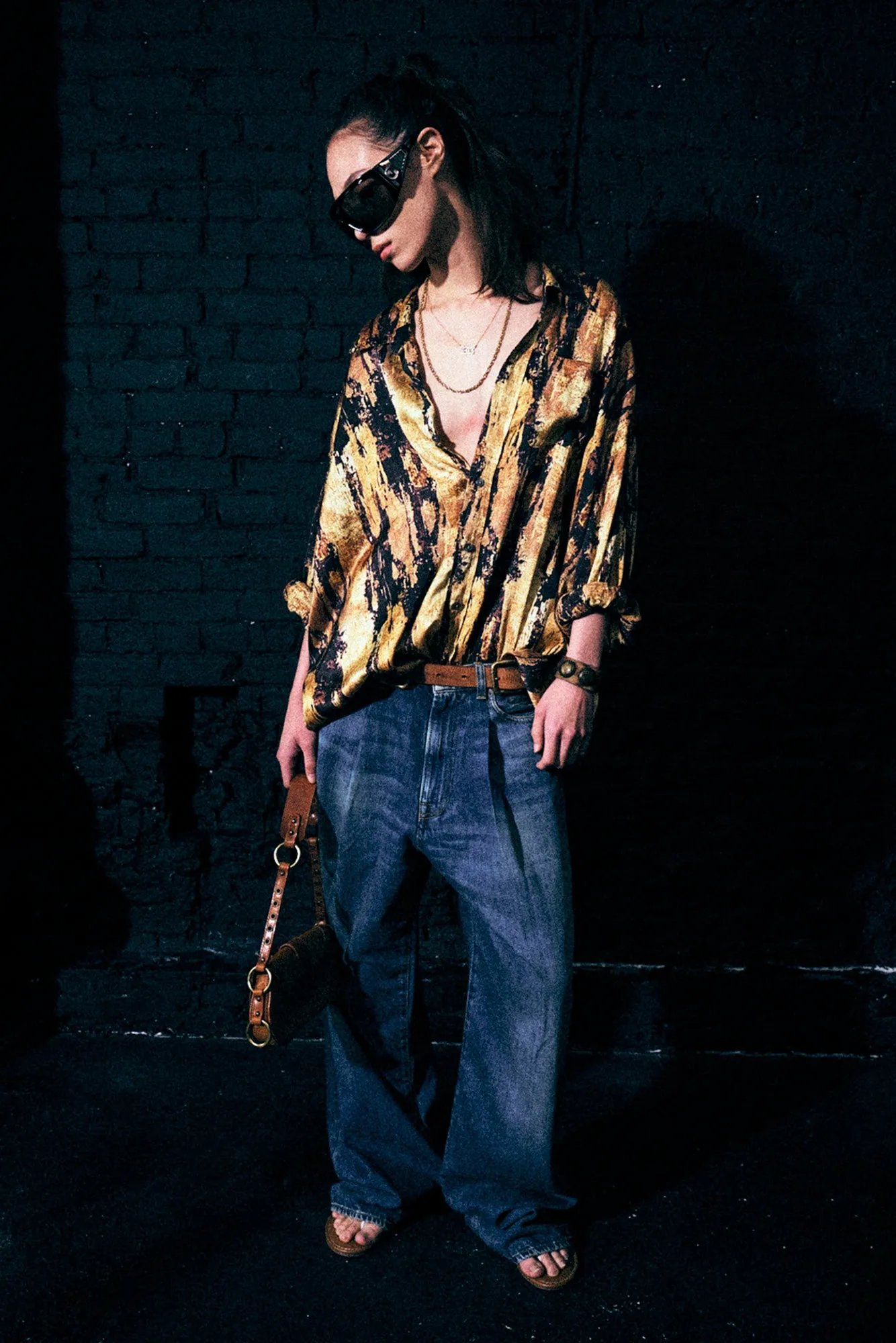 DROP NECK SHIRT - GOLD ON BLACK sold by R13 product image thumbnail 2