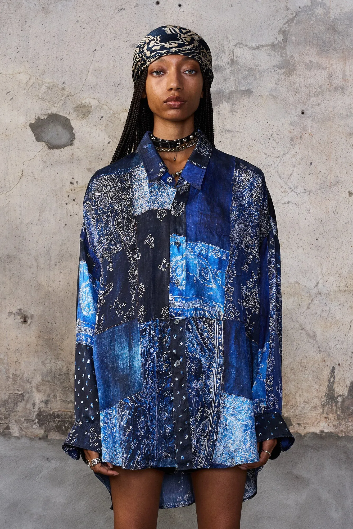 DROP NECK SHIRT - BLUE MULTI BANDANA PRINT sold by R13 product image thumbnail 4