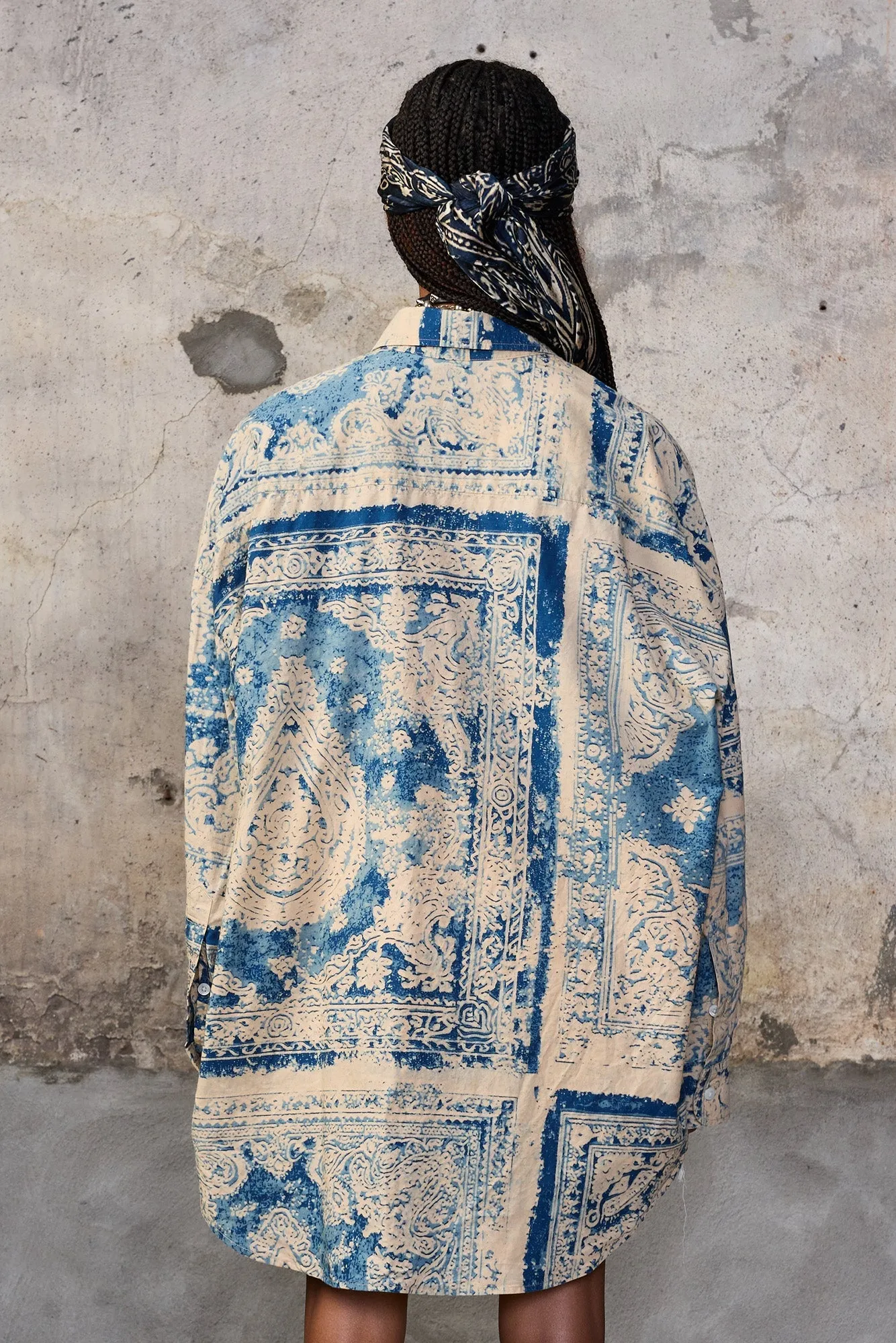 DROP NECK SHIRT - BLUE FOUR BANDANA PRINT sold by R13 product image thumbnail 5