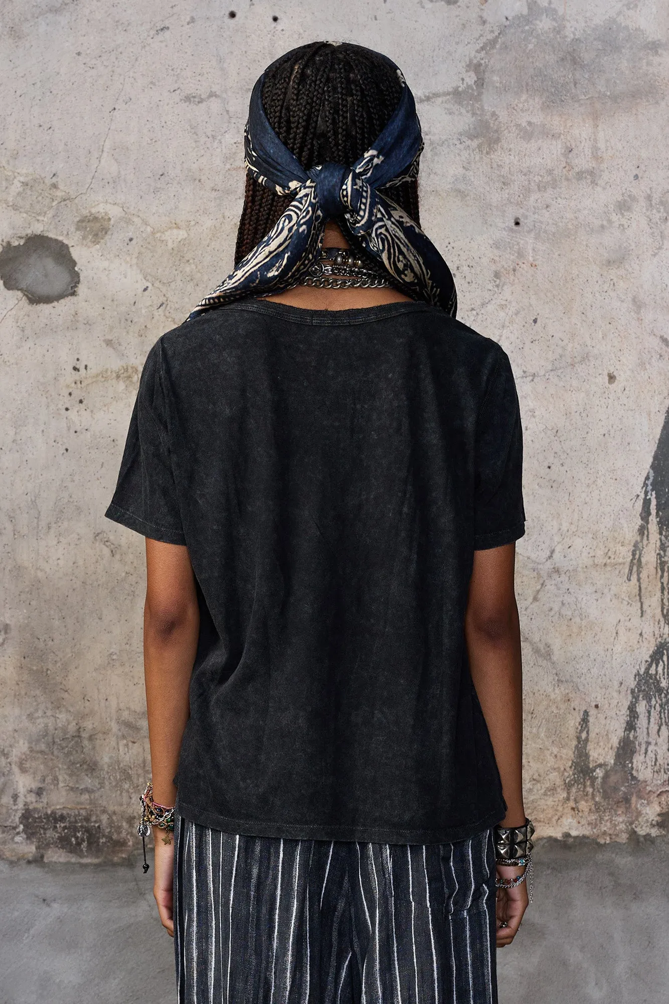 LOW NECK HENLEY TEE - DARK ACID GREY sold by R13 product image thumbnail 4