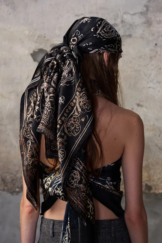 OVERSIZED BANDANA SCARF - BLACK made by R13