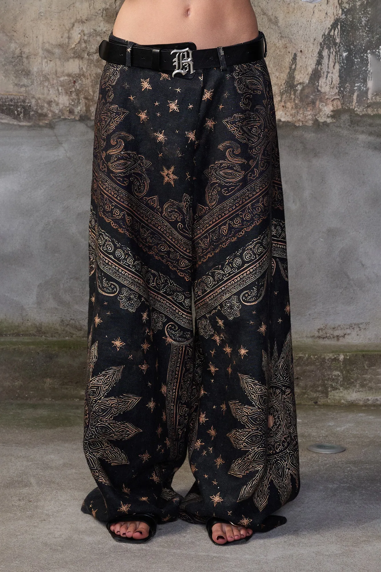 OVERSIZED CROSSOVER PANT - BLACK BANDANA sold by R13 product image thumbnail 3