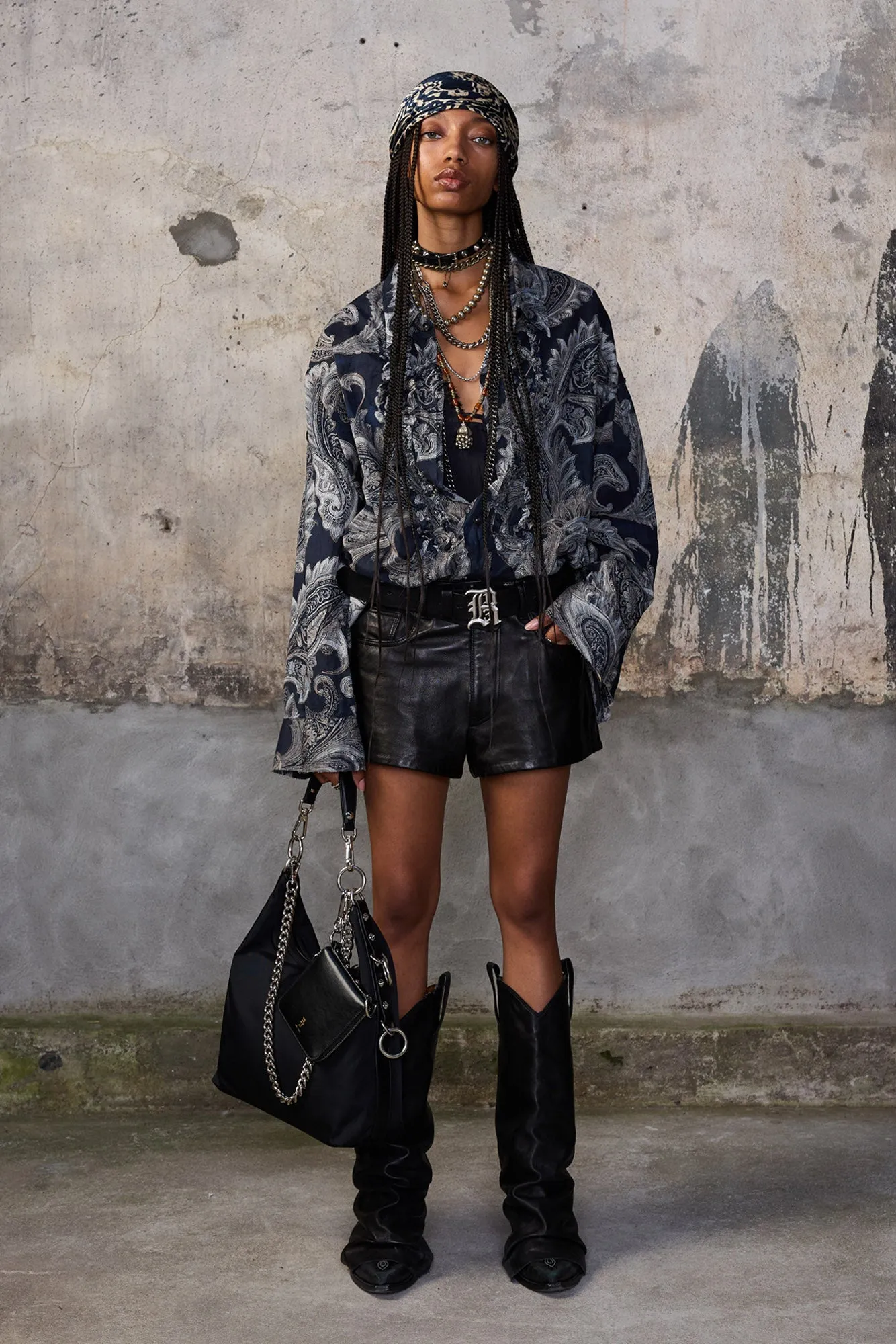 SHREDDED SEAM RUFFLE SHIRT - BLACK PAISLEY MULTIPRINT sold by R13 product image thumbnail 2