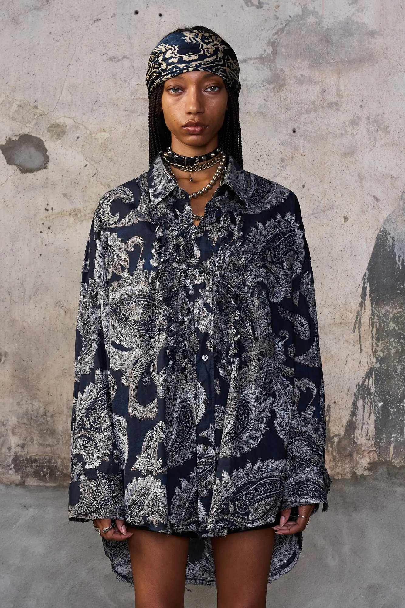 SHREDDED SEAM RUFFLE SHIRT - BLACK PAISLEY MULTIPRINT sold by R13 product image thumbnail 4