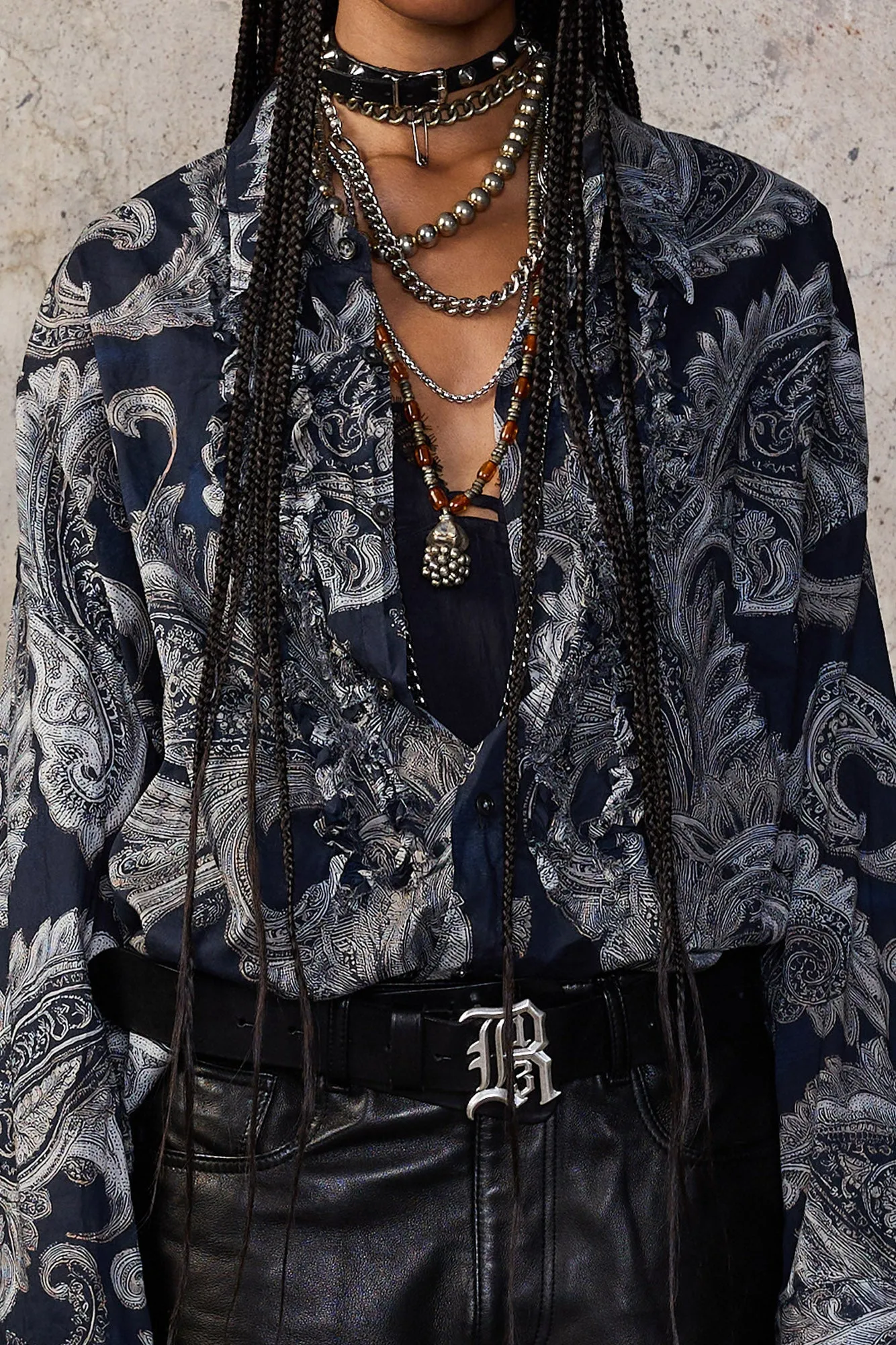 SHREDDED SEAM RUFFLE SHIRT - BLACK PAISLEY MULTIPRINT sold by R13 product image thumbnail 3