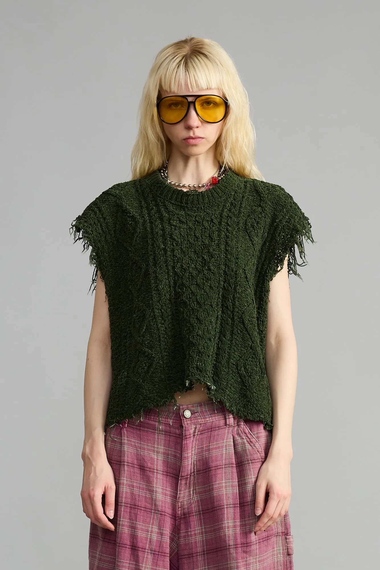 BOYFRIEND CABLE SWEATER VEST - DARK GREEN sold by R13 product image thumbnail 4