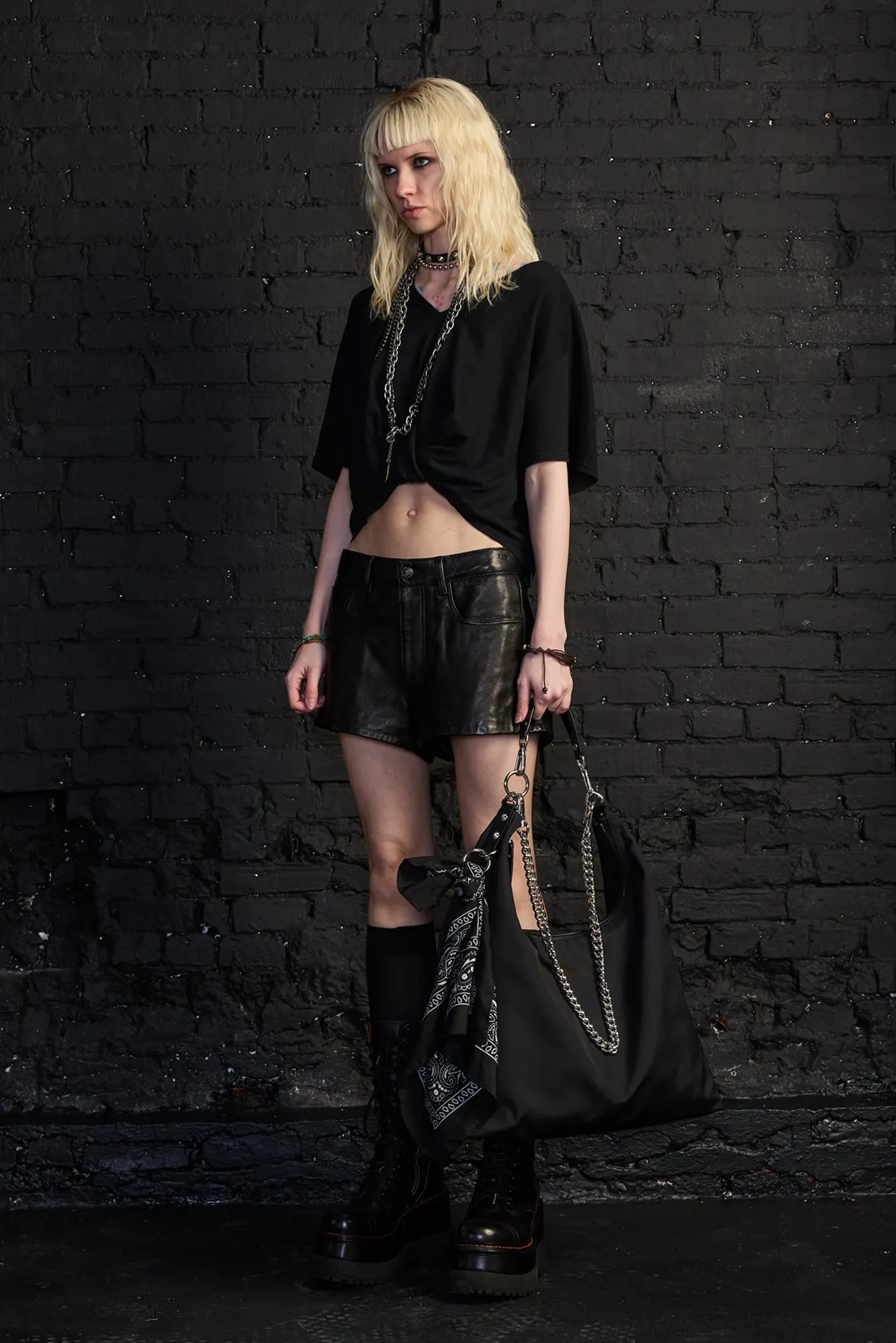 Twisted Front T - Black sold by R13 product image thumbnail 2