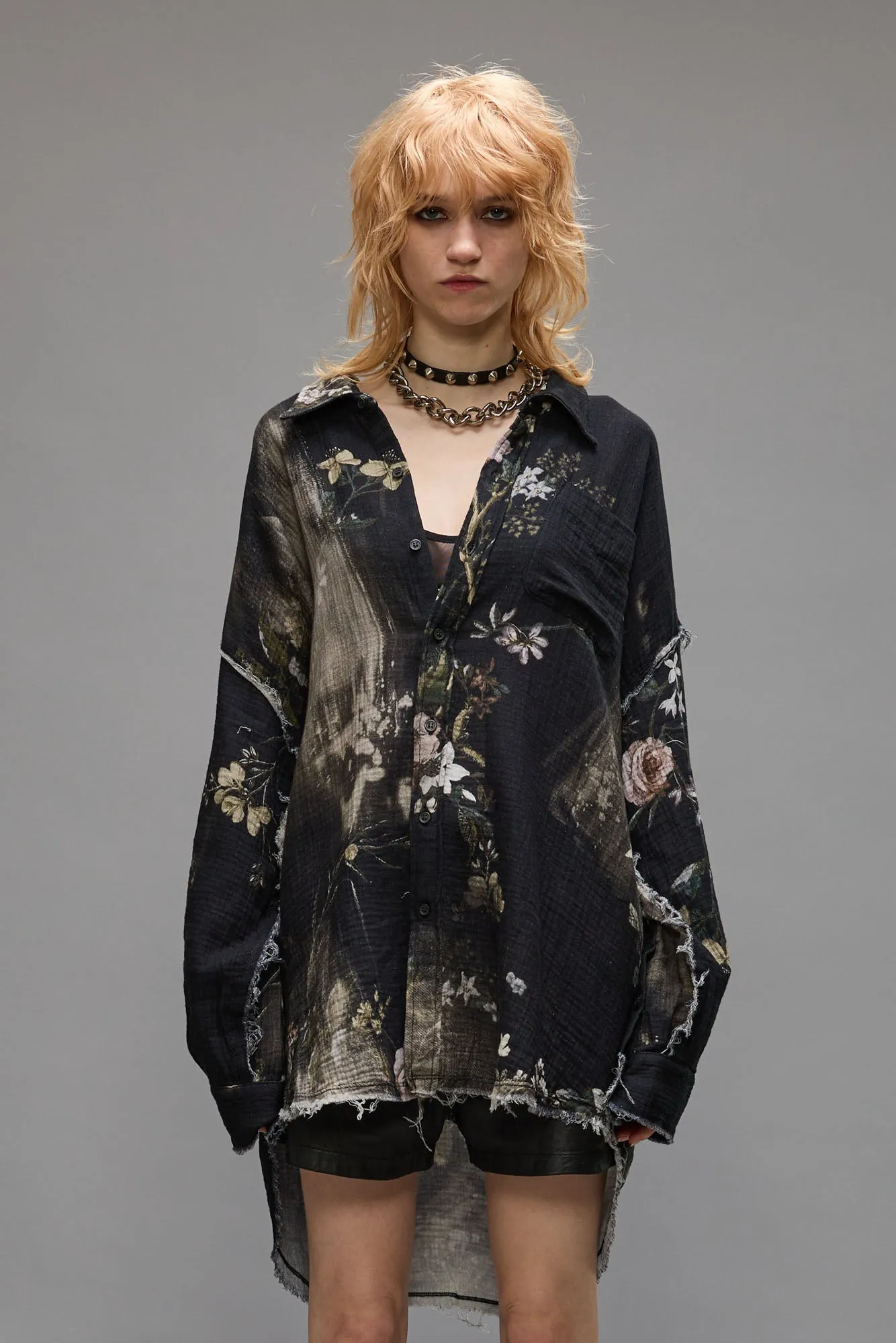 SHREDDED SEAM DROP NECK - BLEACHED BLACK FLORAL sold by R13 product image thumbnail 3