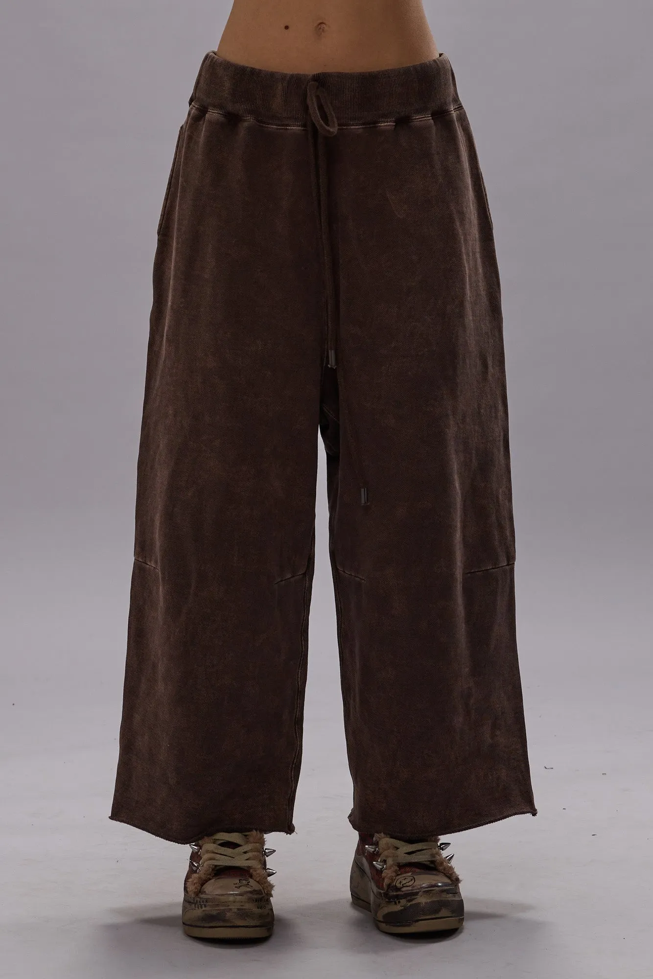 ARTICULATED KNEE SWEATPANT - BROWN sold by R13 product image thumbnail 3