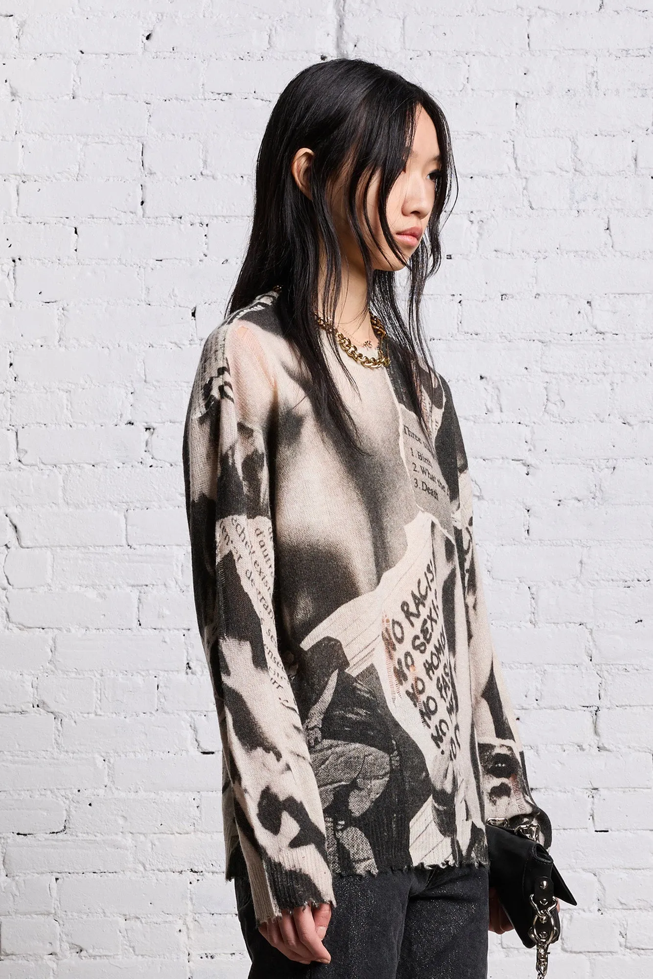 PRINTED BOYFRIEND SWEATER - NEWSPAPER sold by R13 product image thumbnail 4