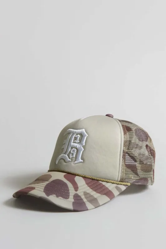 R13 TRUCKER HAT - CAMOUFLAGE sold by R13